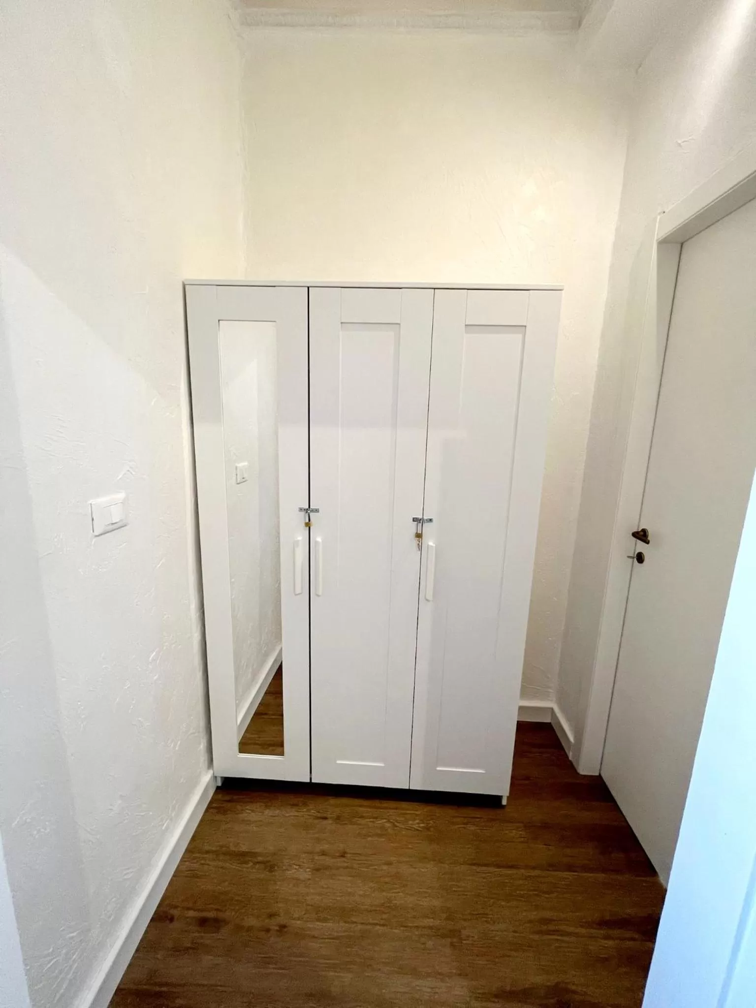 wardrobe in Il Girasole