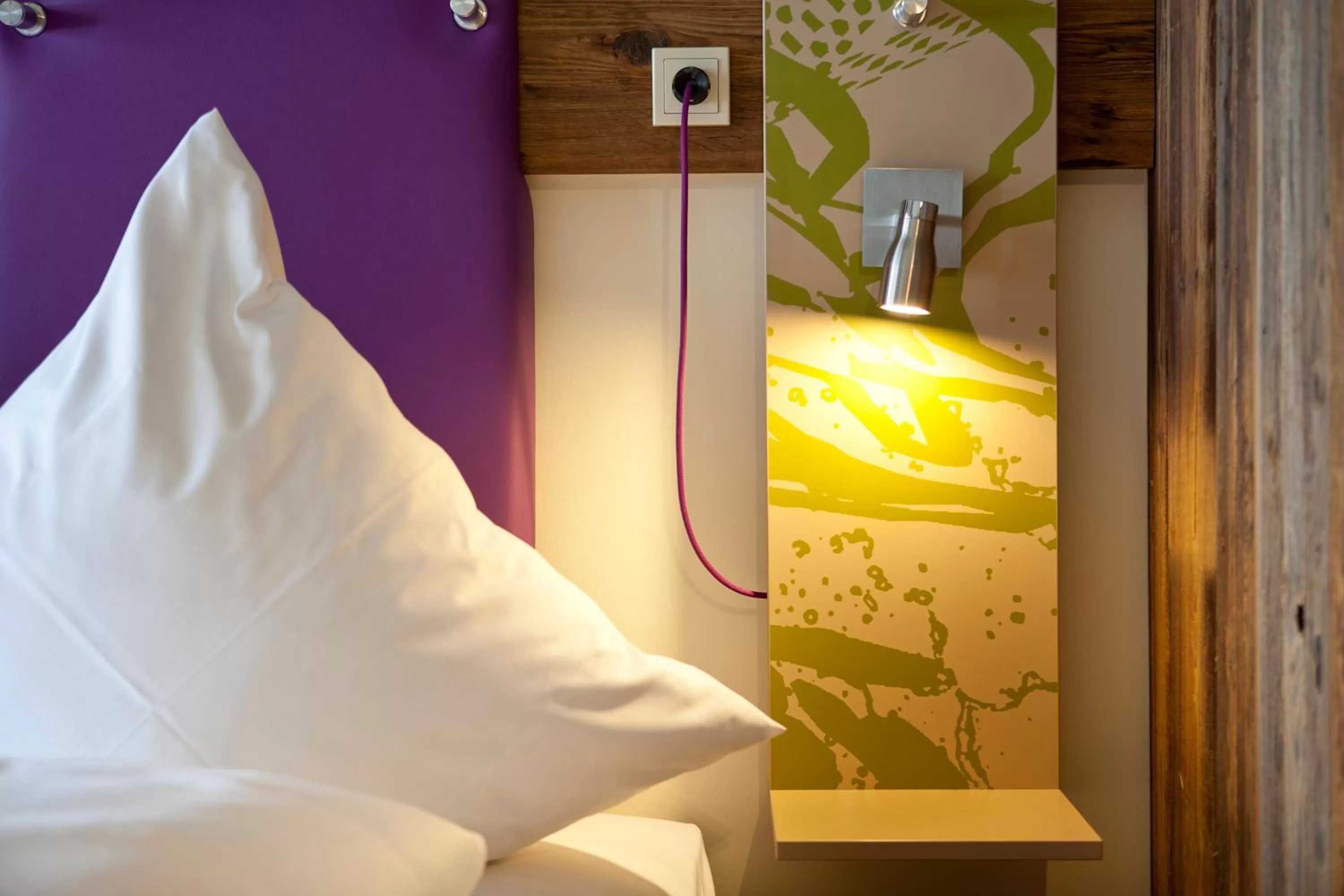 Staff, Bed in Explorer Hotel Neuschwanstein