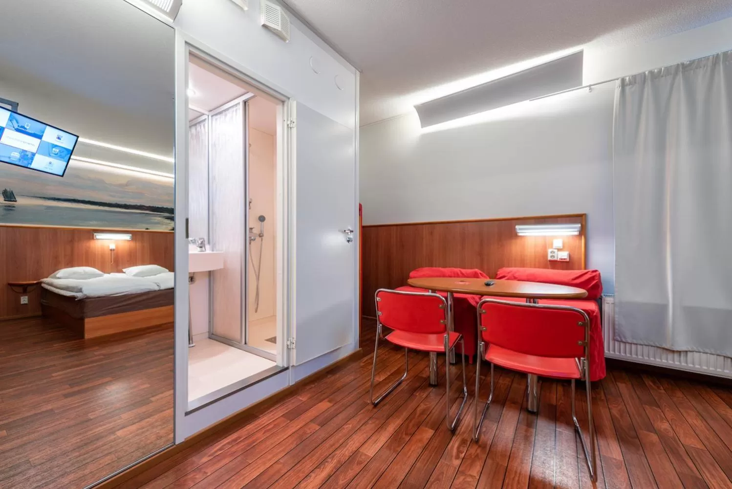 Decorative detail, Bed in Omena Hotel Turku Humalistonkatu