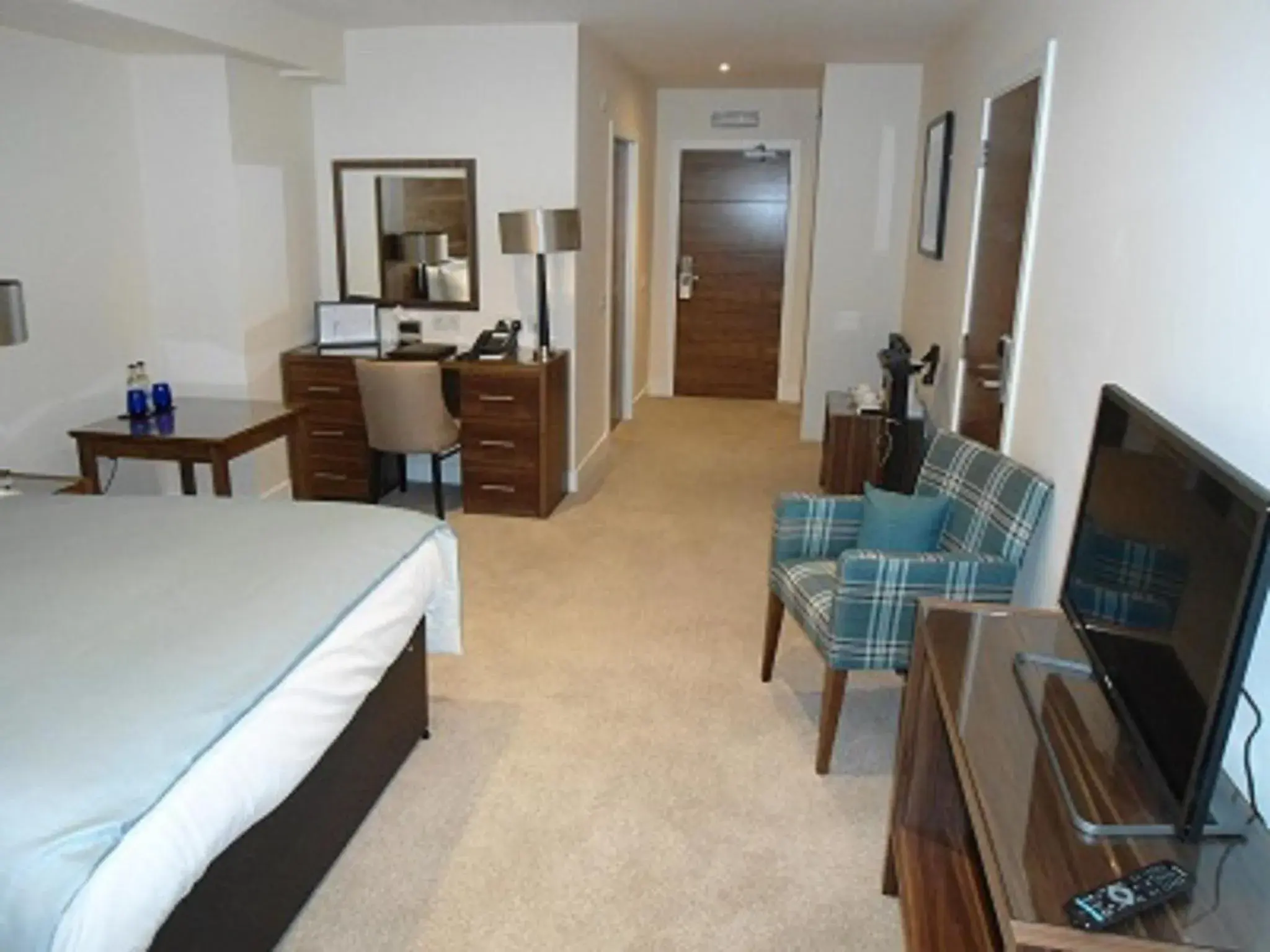 Bedroom, Seating Area in Links Hotel