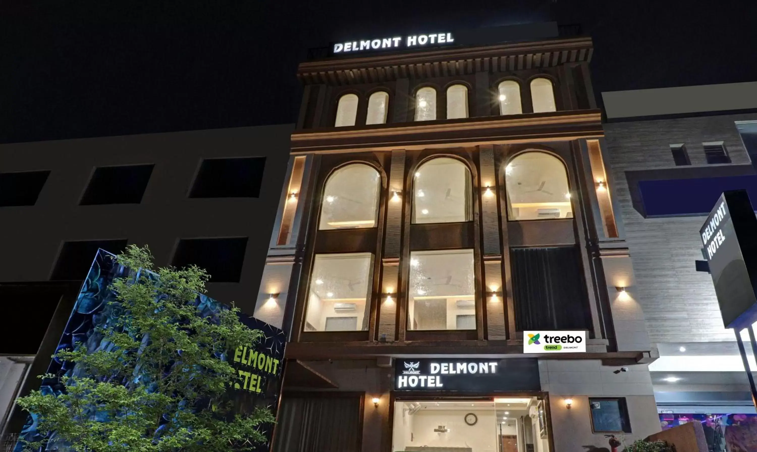 Property building in Treebo Delmont Property building in Treebo Delmont