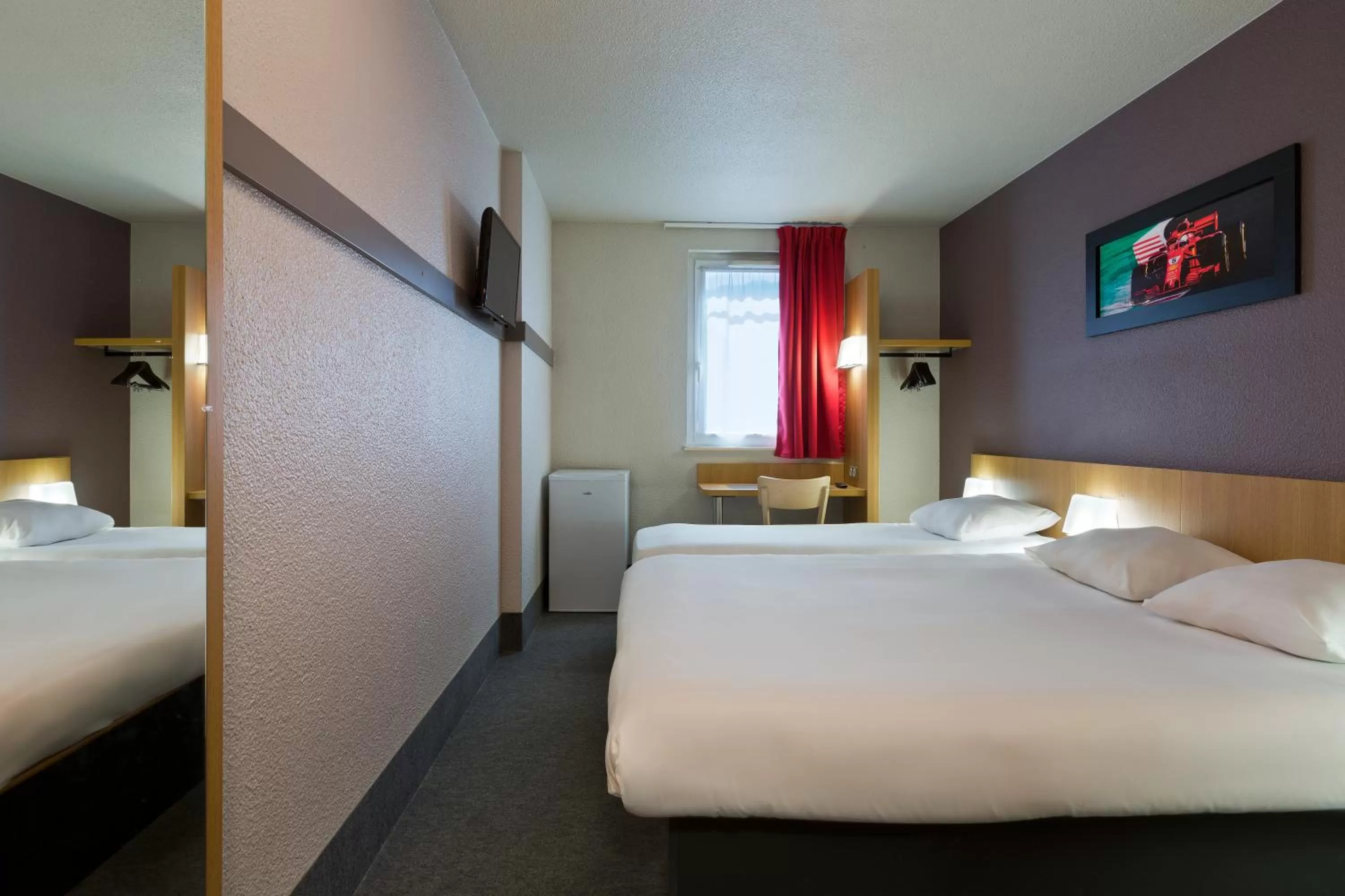 Photo of the whole room in Enzo Hotels Nancy Frouard by Kyriad Direct