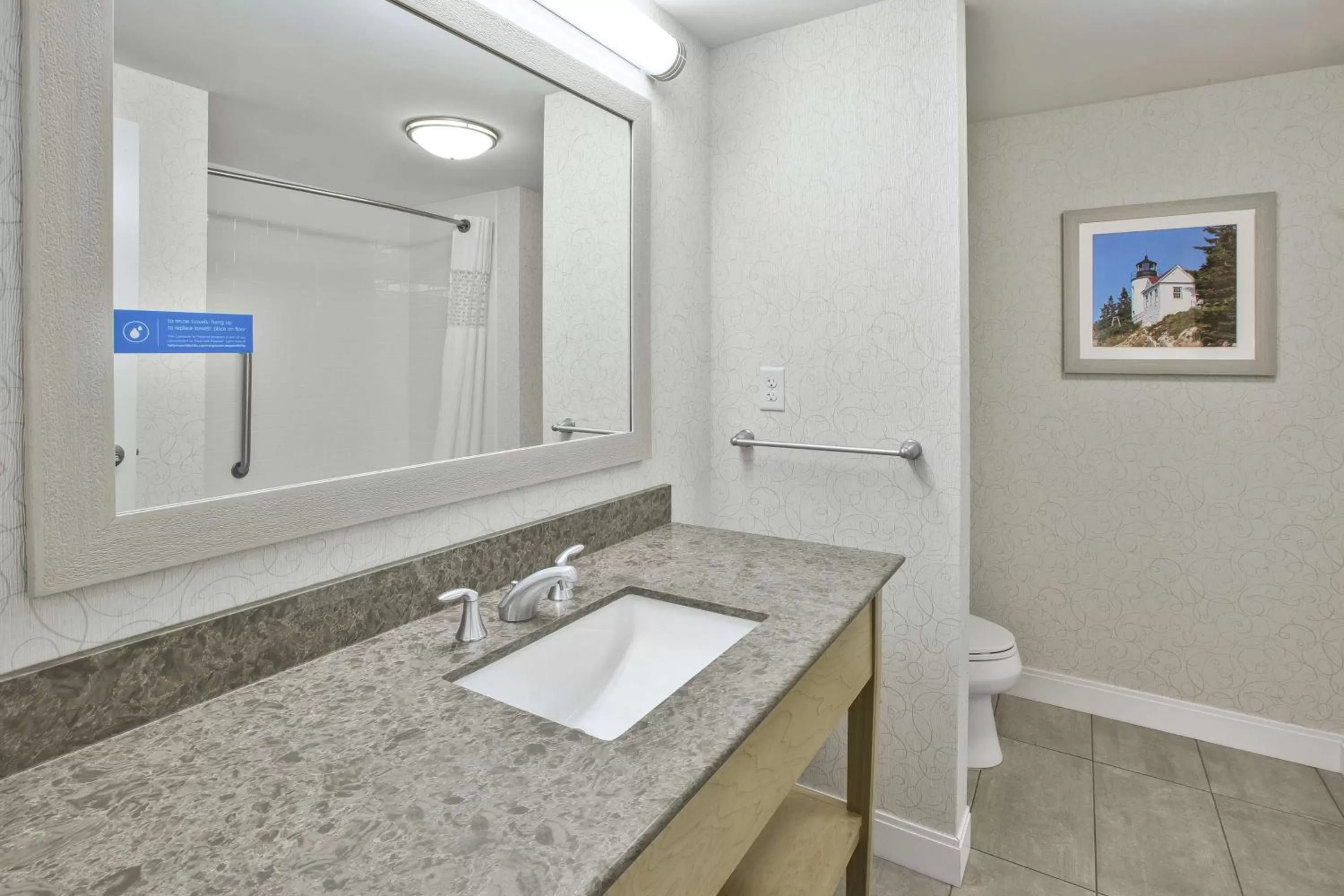 Bathroom in Hampton Inn Bar Harbor