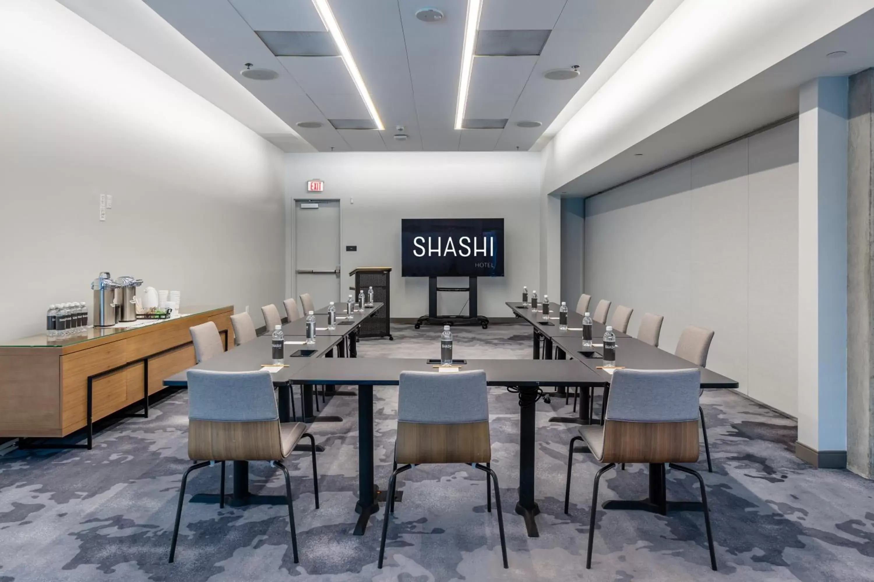 Meeting/conference room in Shashi Hotel Mountain View, an Urban Resort