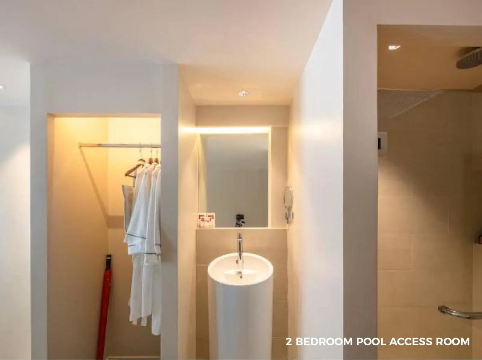 Shower, Bathroom in Prima Hotel Pattaya