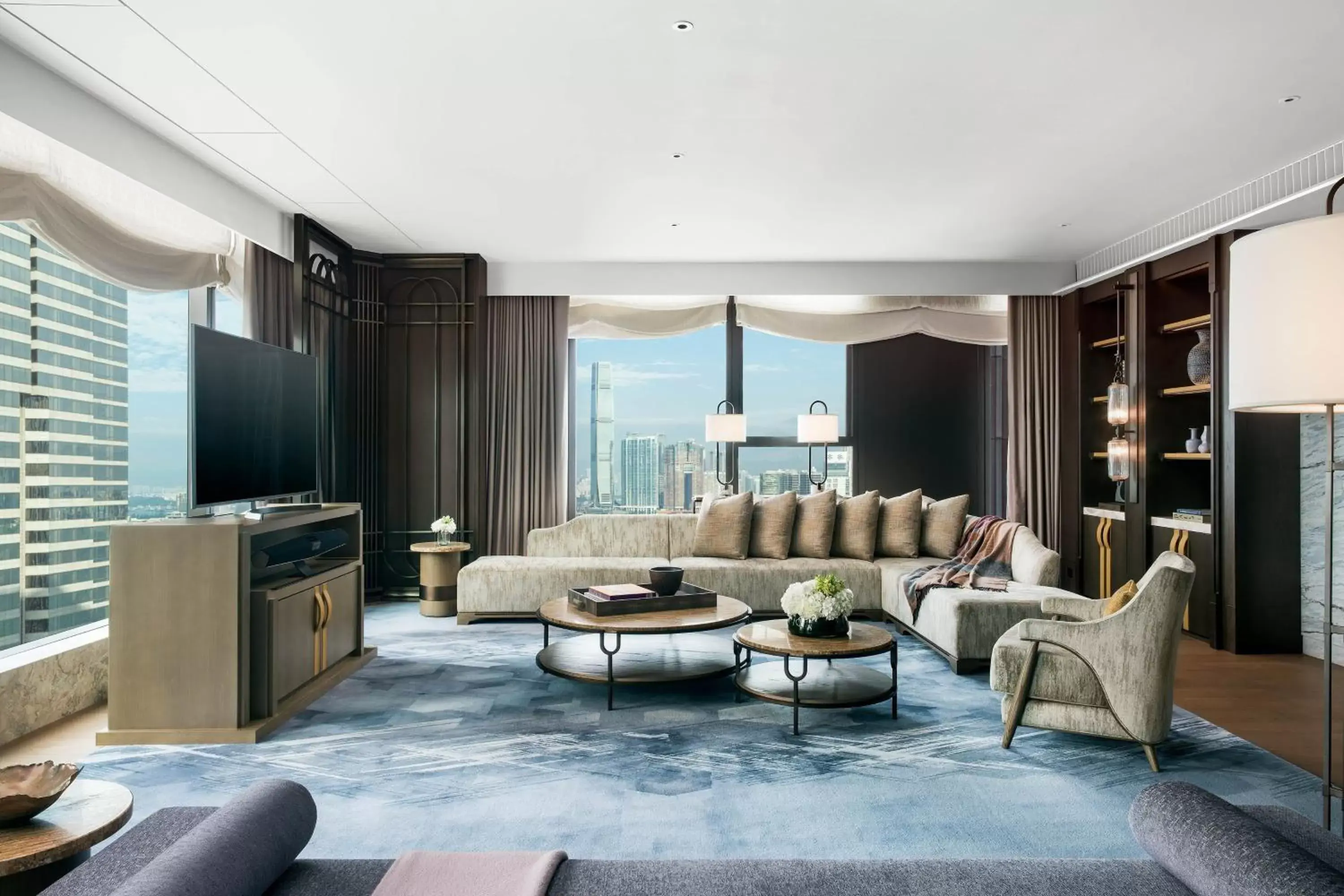 Living room, Seating Area in The St. Regis Hong Kong