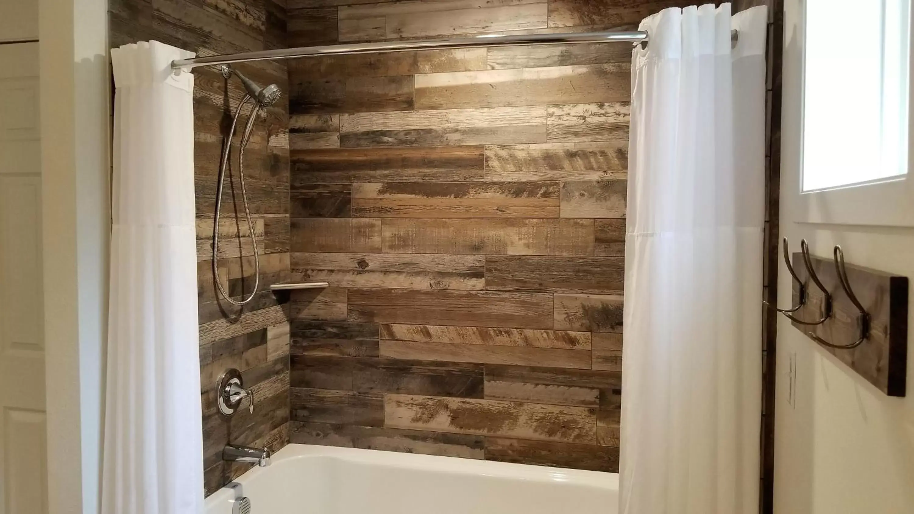 Shower, Bathroom in Eagle Cap Chalets