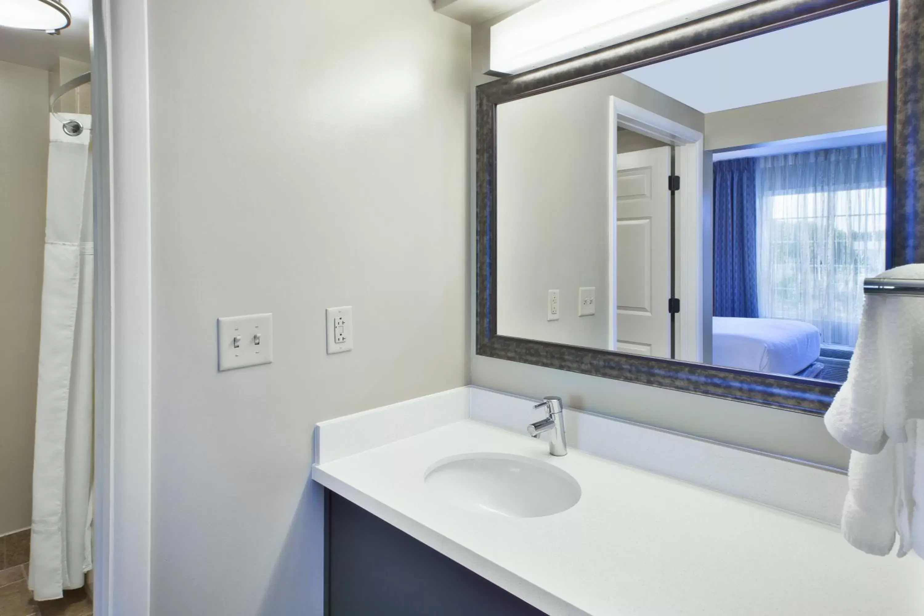 Bathroom in Staybridge Suites Cleveland Mayfield Heights Beachwood by IHG Bathroom in Staybridge Suites Cleveland Mayfield Heights Beachwood by IHG