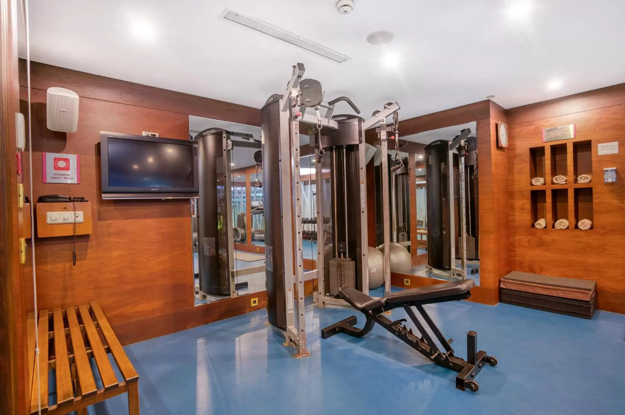 Fitness centre/facilities in Crowne Plaza Istanbul - Old City by IHG Fitness centre/facilities in Crowne Plaza Istanbul - Old City by IHG