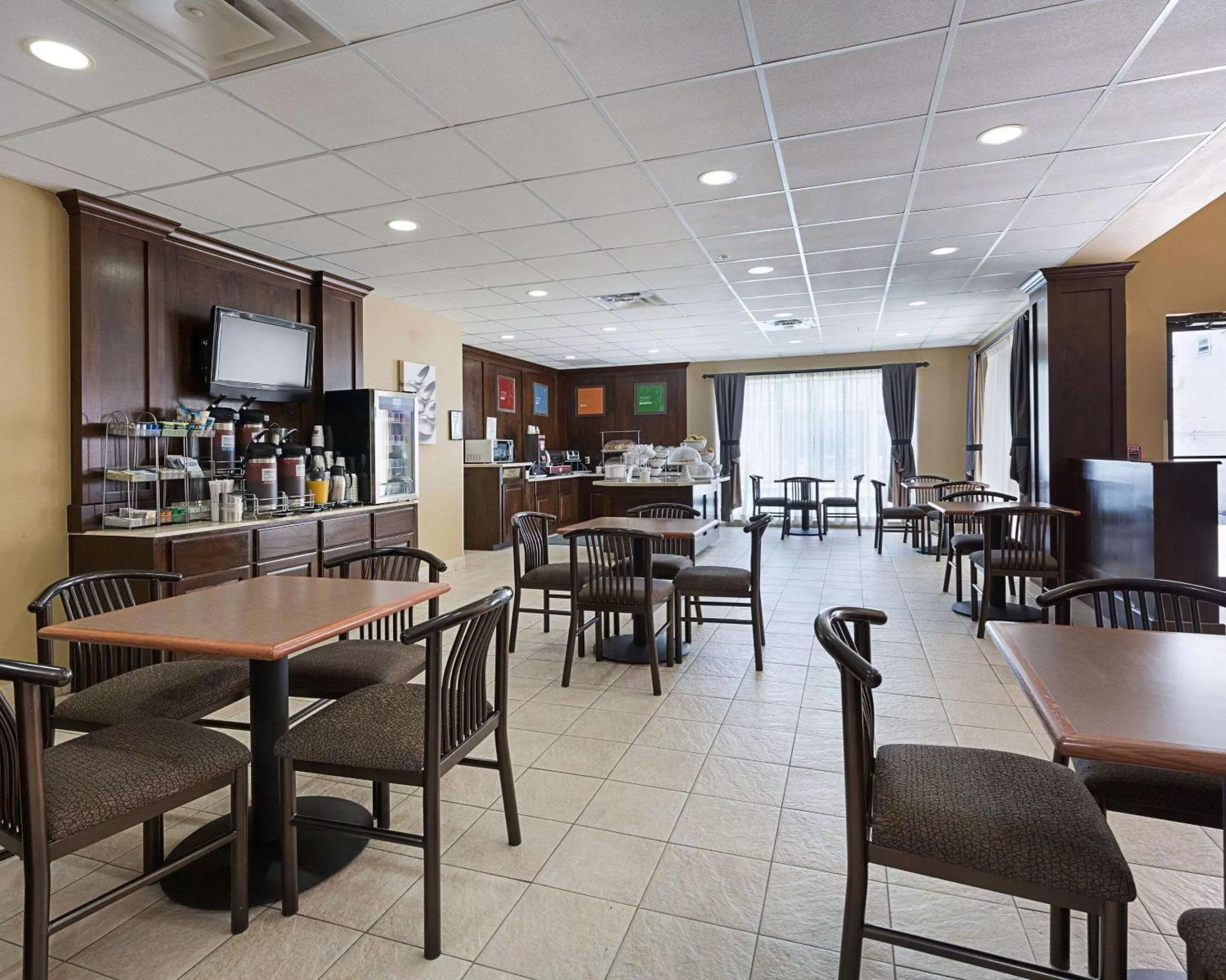 Restaurant/Places to Eat in Comfort Suites Deer Park Pasadena