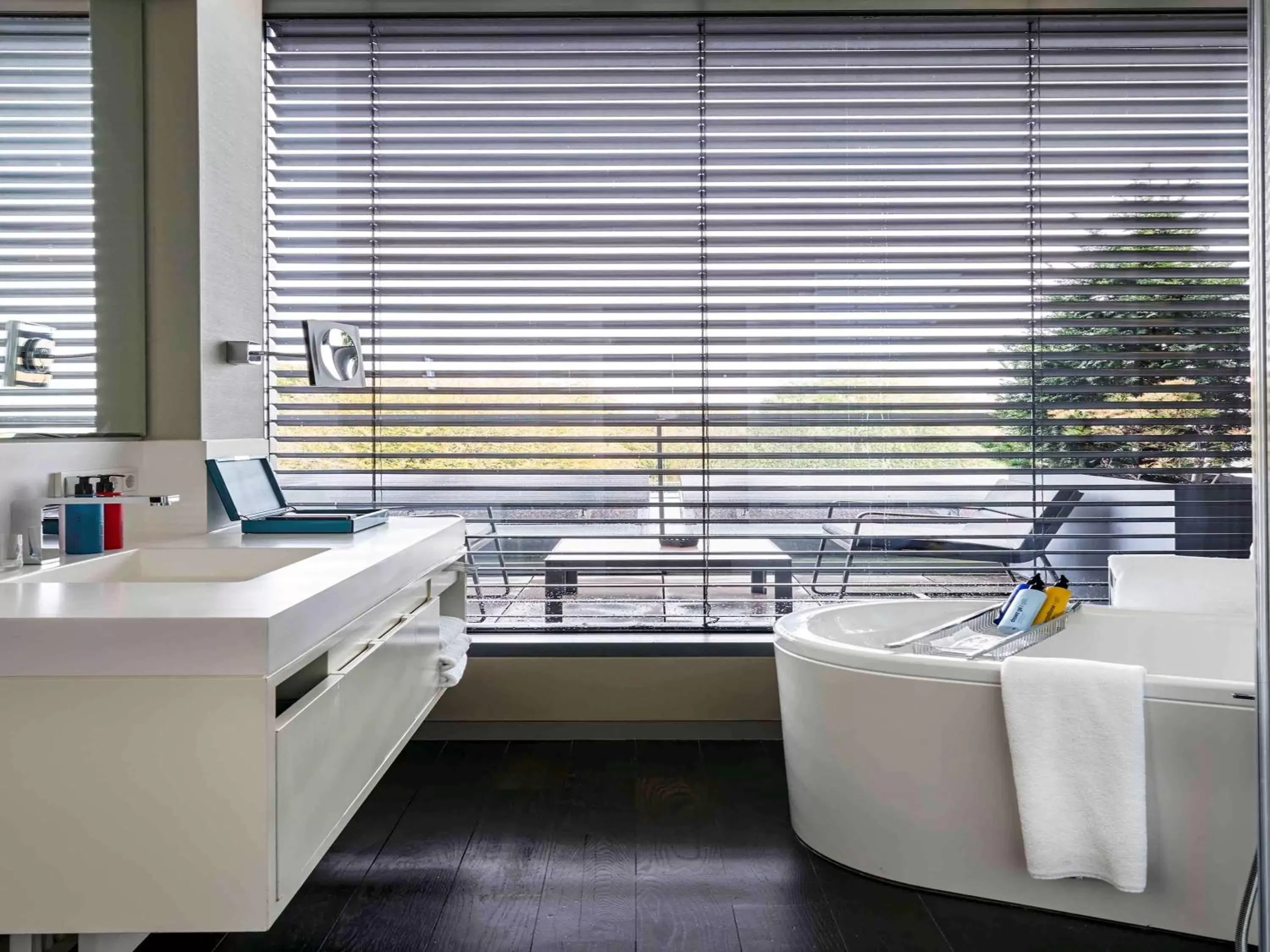 Photo of the whole room in SO/ Berlin Das Stue Photo of the whole room in SO/ Berlin Das Stue