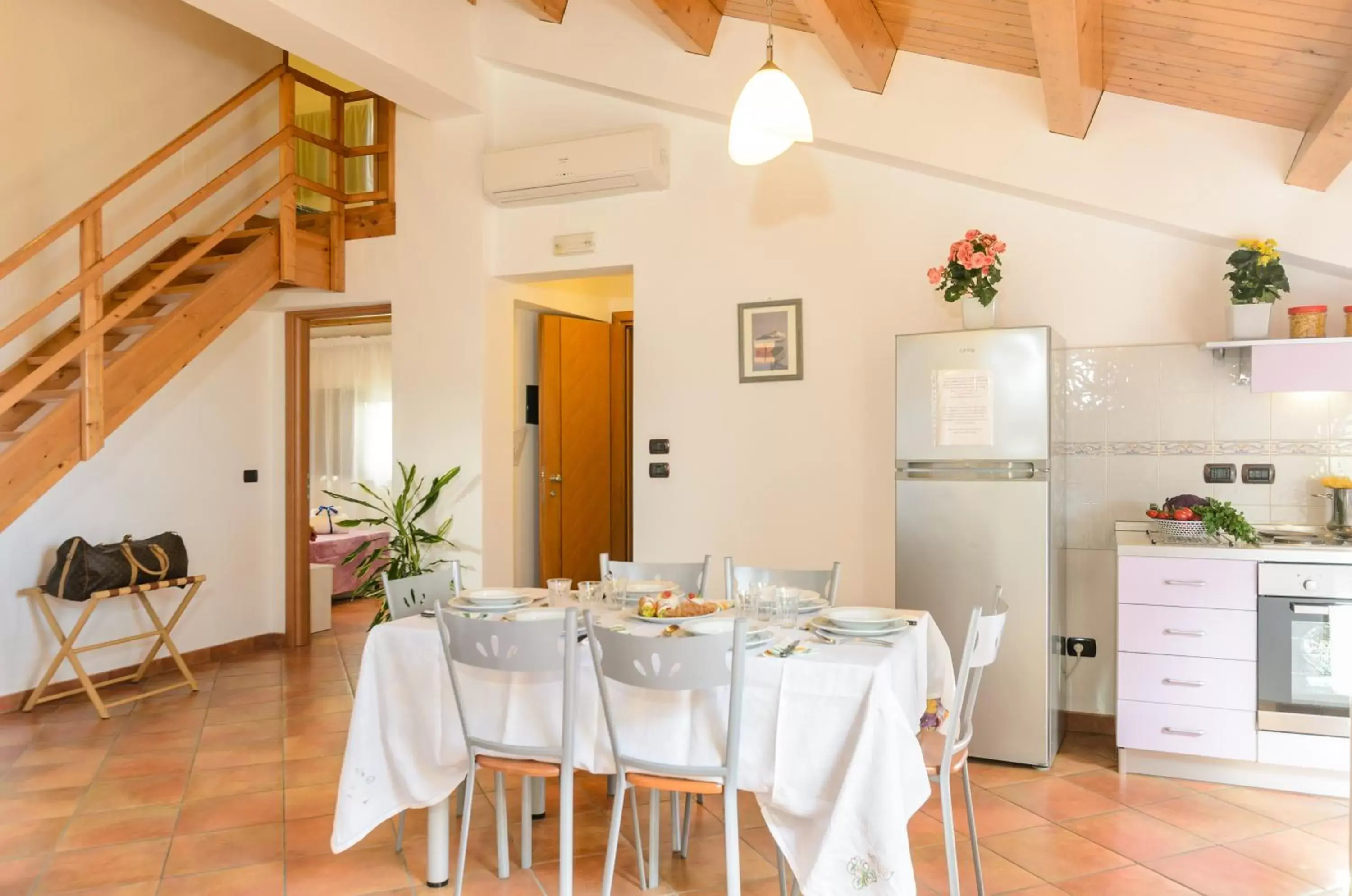 Kitchen or kitchenette, Restaurant/Places to Eat in Le Tartarughe Aparthotel