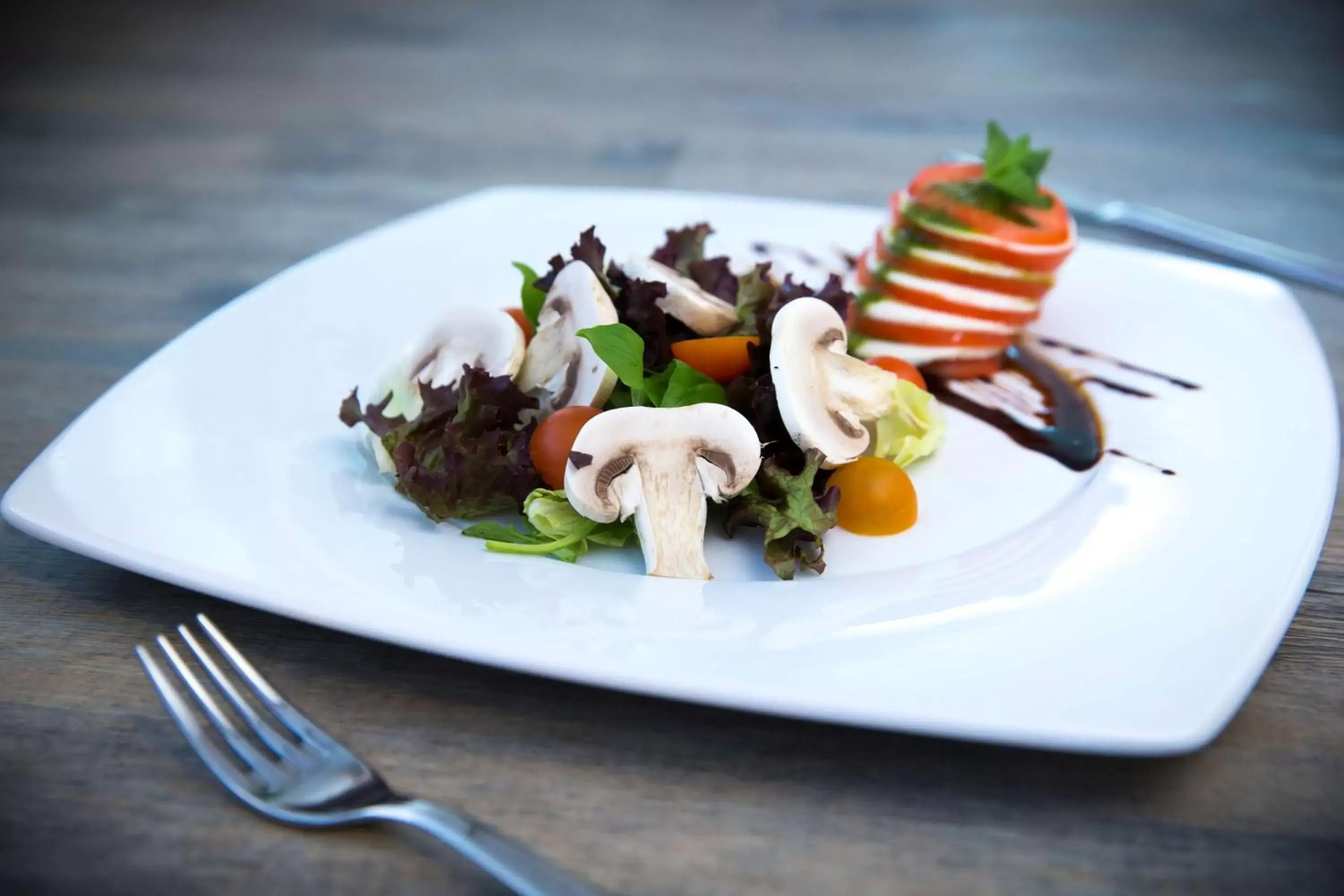 Restaurant/places to eat in Radisson Blu Plaza Jeddah Restaurant/places to eat in Radisson Blu Plaza Jeddah