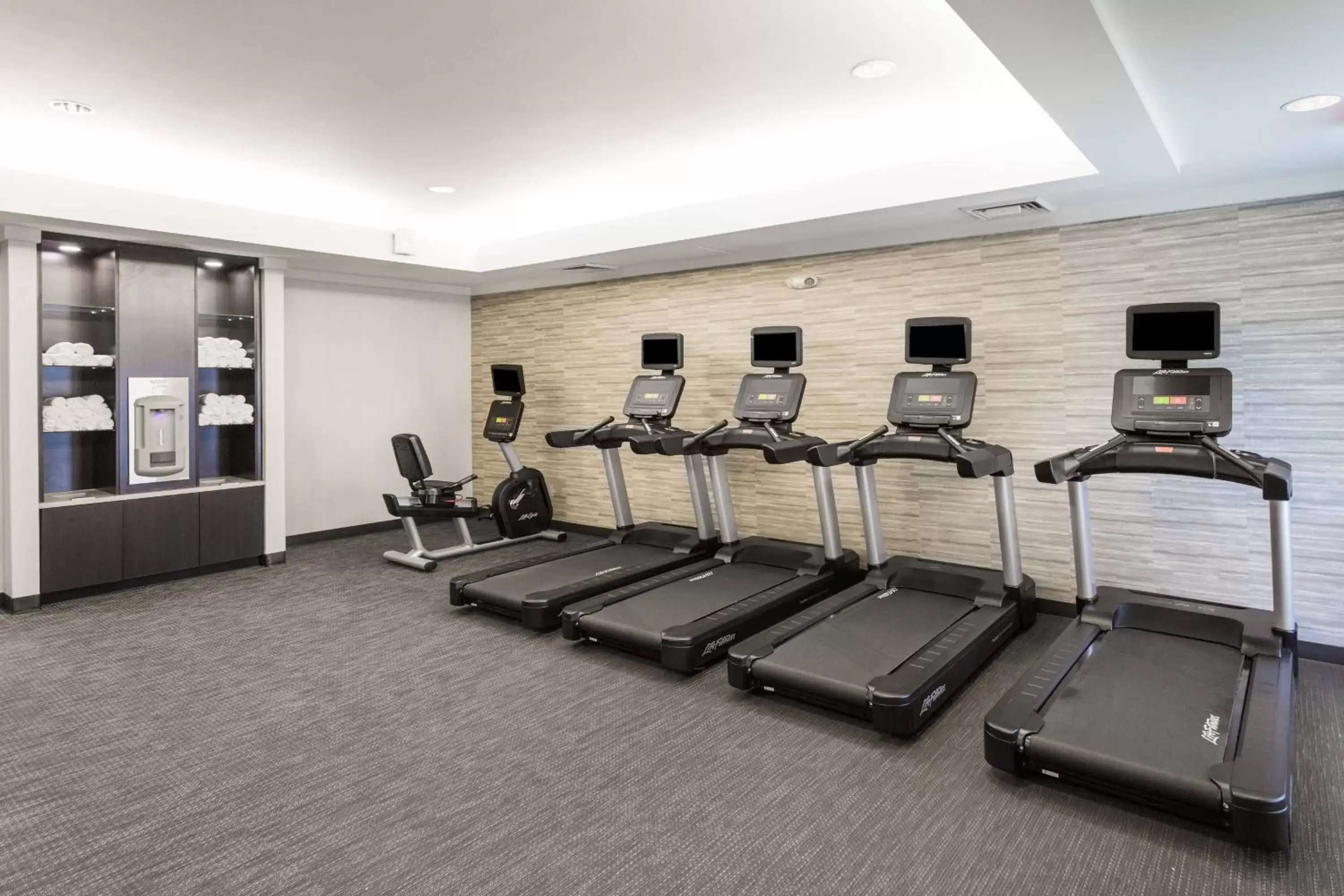 Fitness centre/facilities, Fitness Center/Facilities in Courtyard by Marriott Rocky Mount