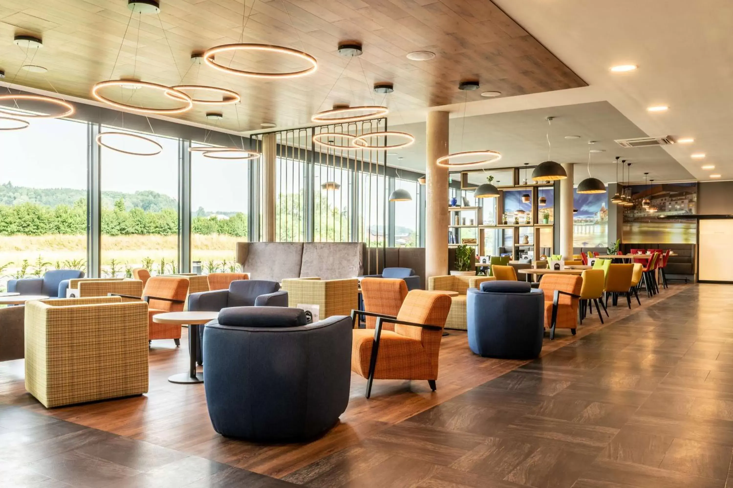 Lobby or reception, Lounge/Bar in Aiden by Best Western @ Stadtgut Hotel Steyr