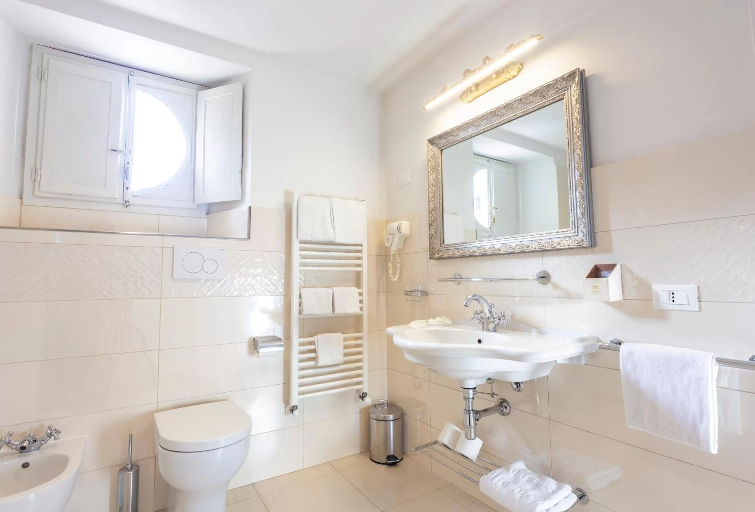 Bathroom in Villa Royal