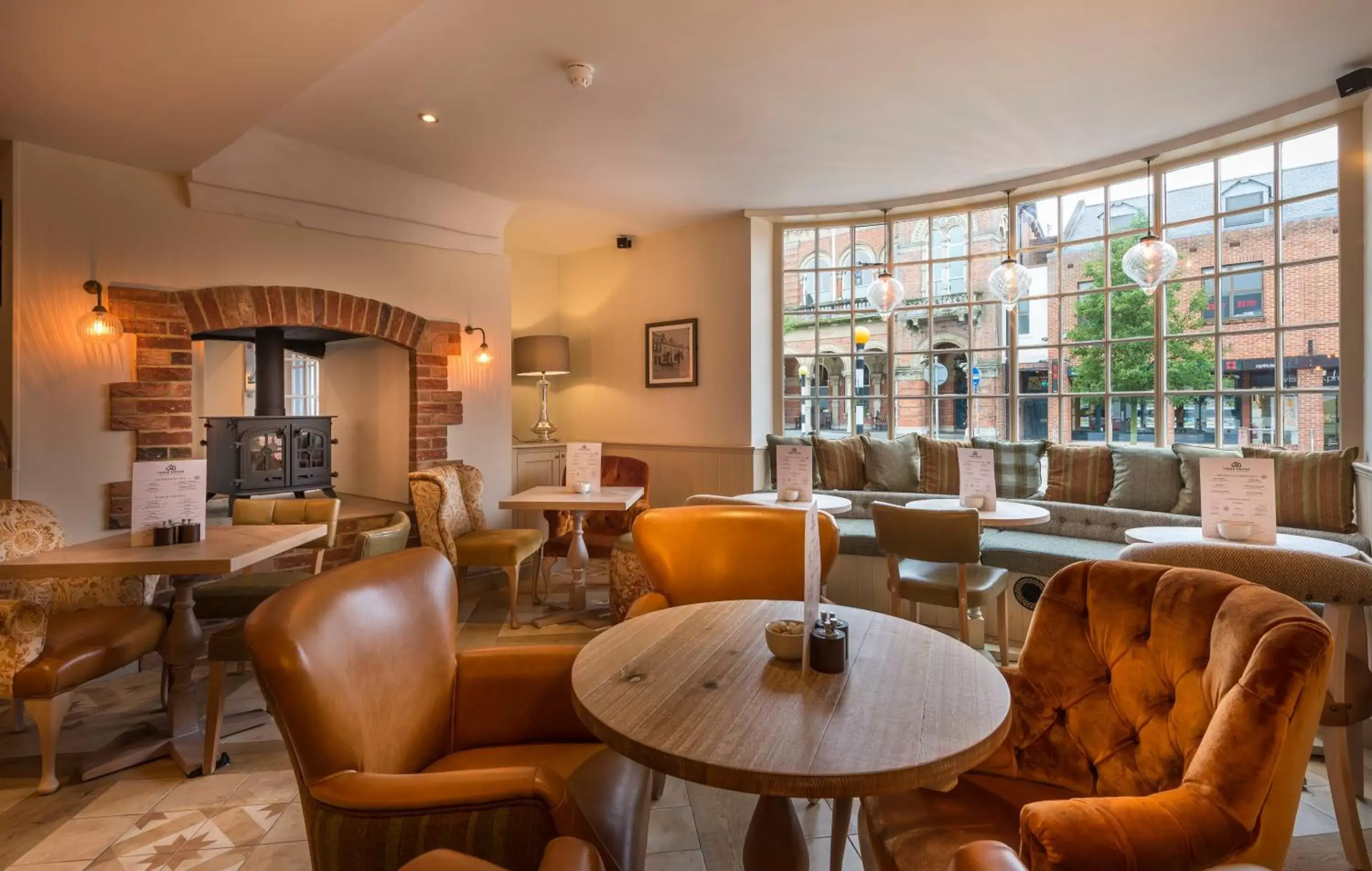 Lounge/Bar in The Three Swans Hotel, Hungerford, Berkshire