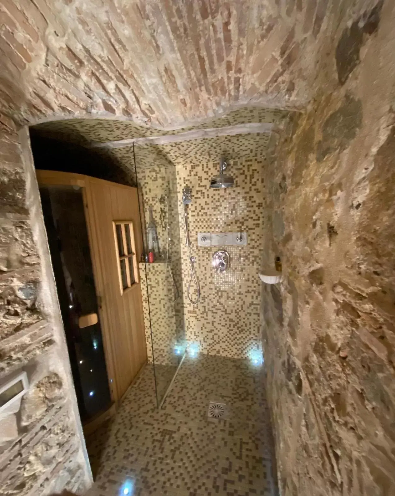 Spa and wellness centre/facilities, Bathroom in Palazzo Cherubini - Wellness e Spa