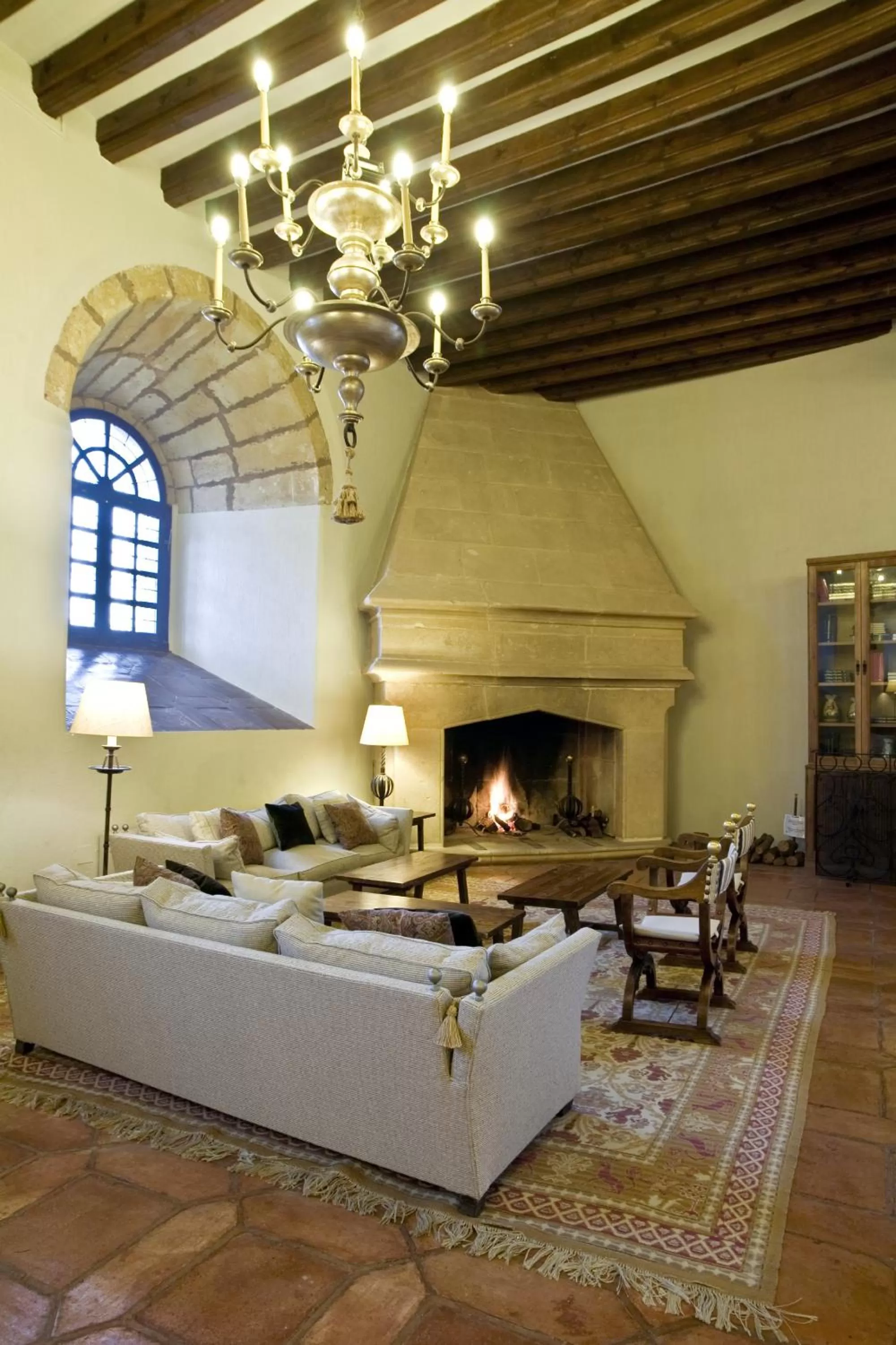 Communal lounge/ TV room in Parador de Siguenza