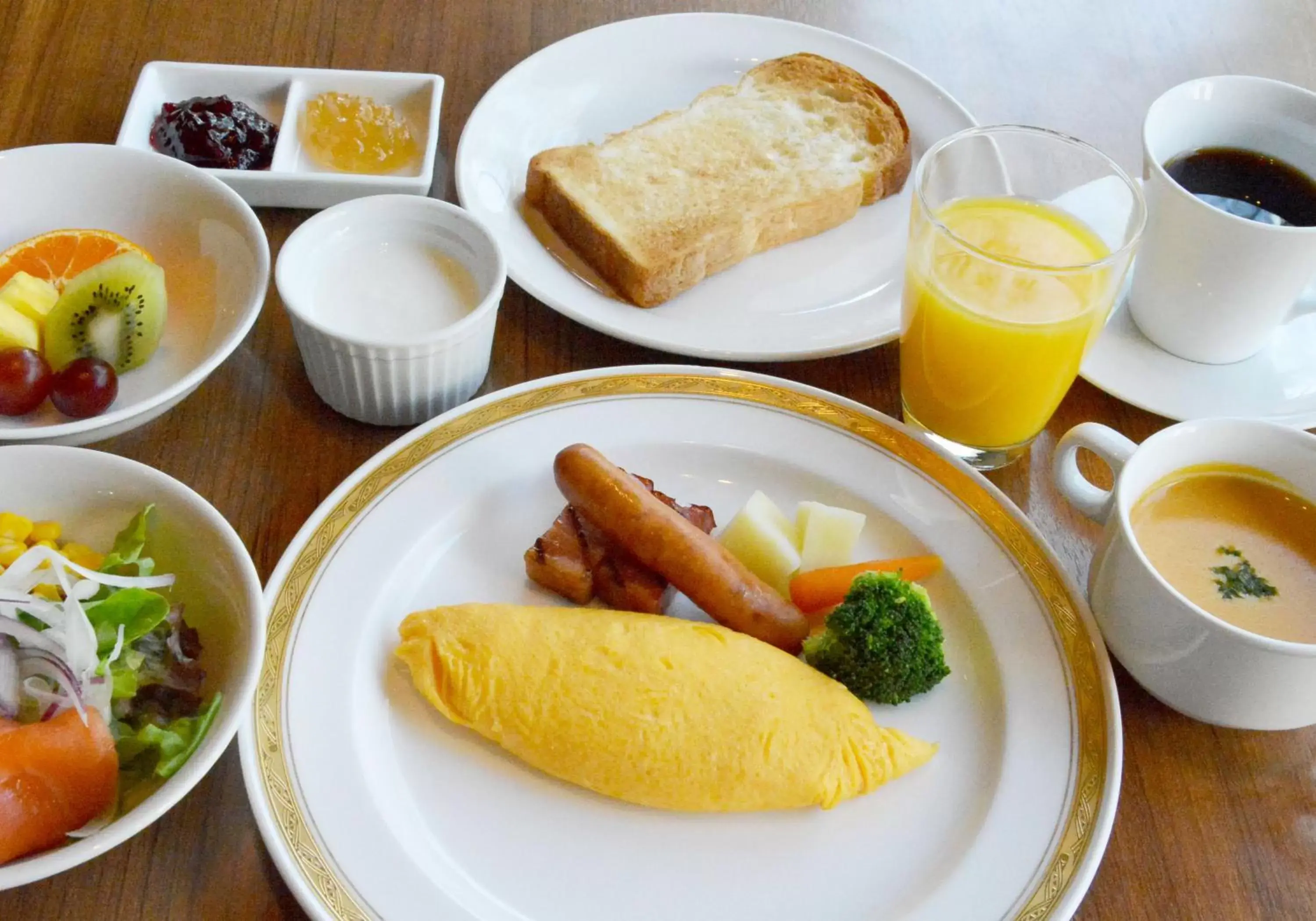 Breakfast, Food in Nishitetsu Grand Hotel