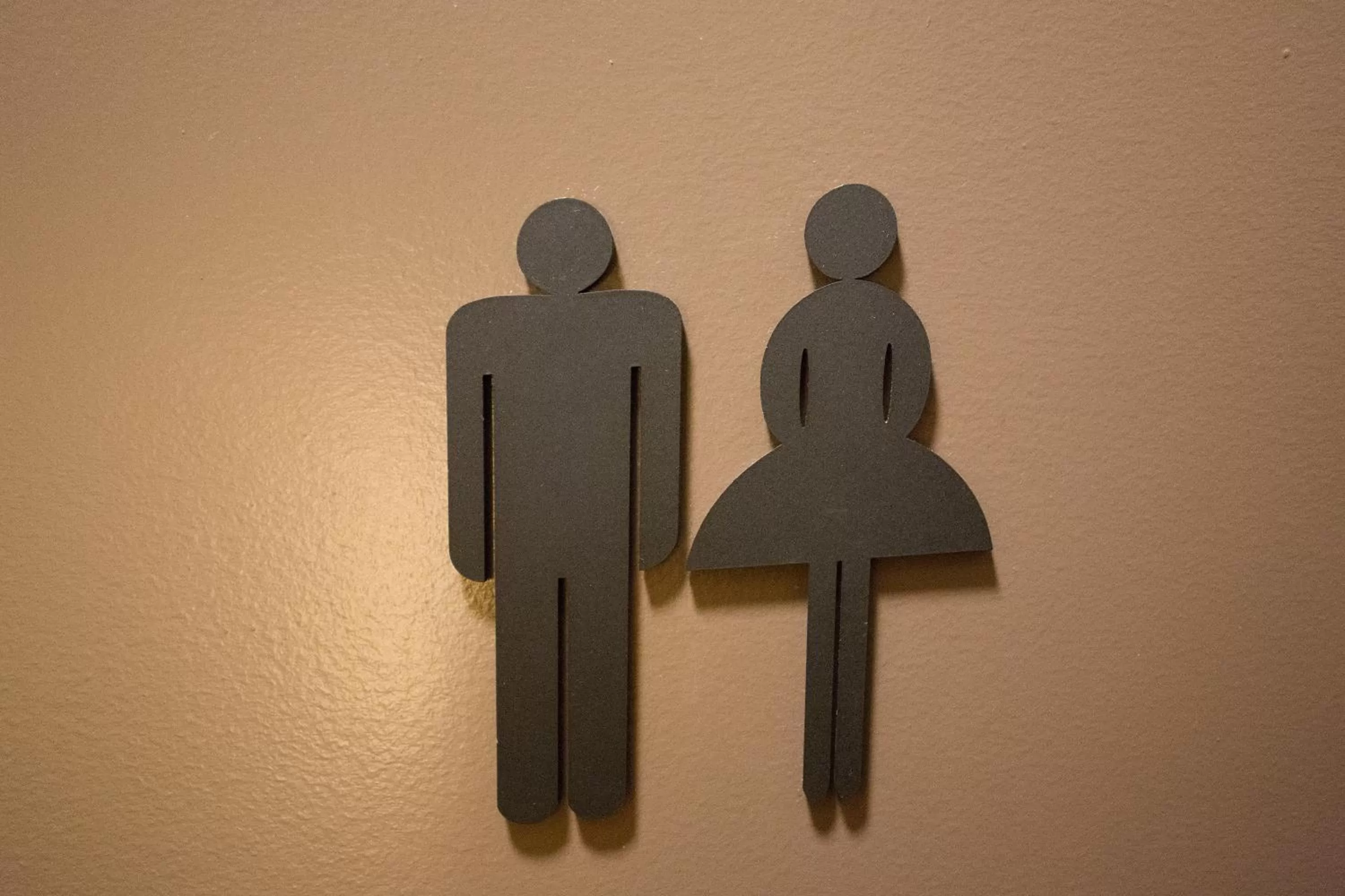 Logo/Certificate/Sign in Pratic Hotel