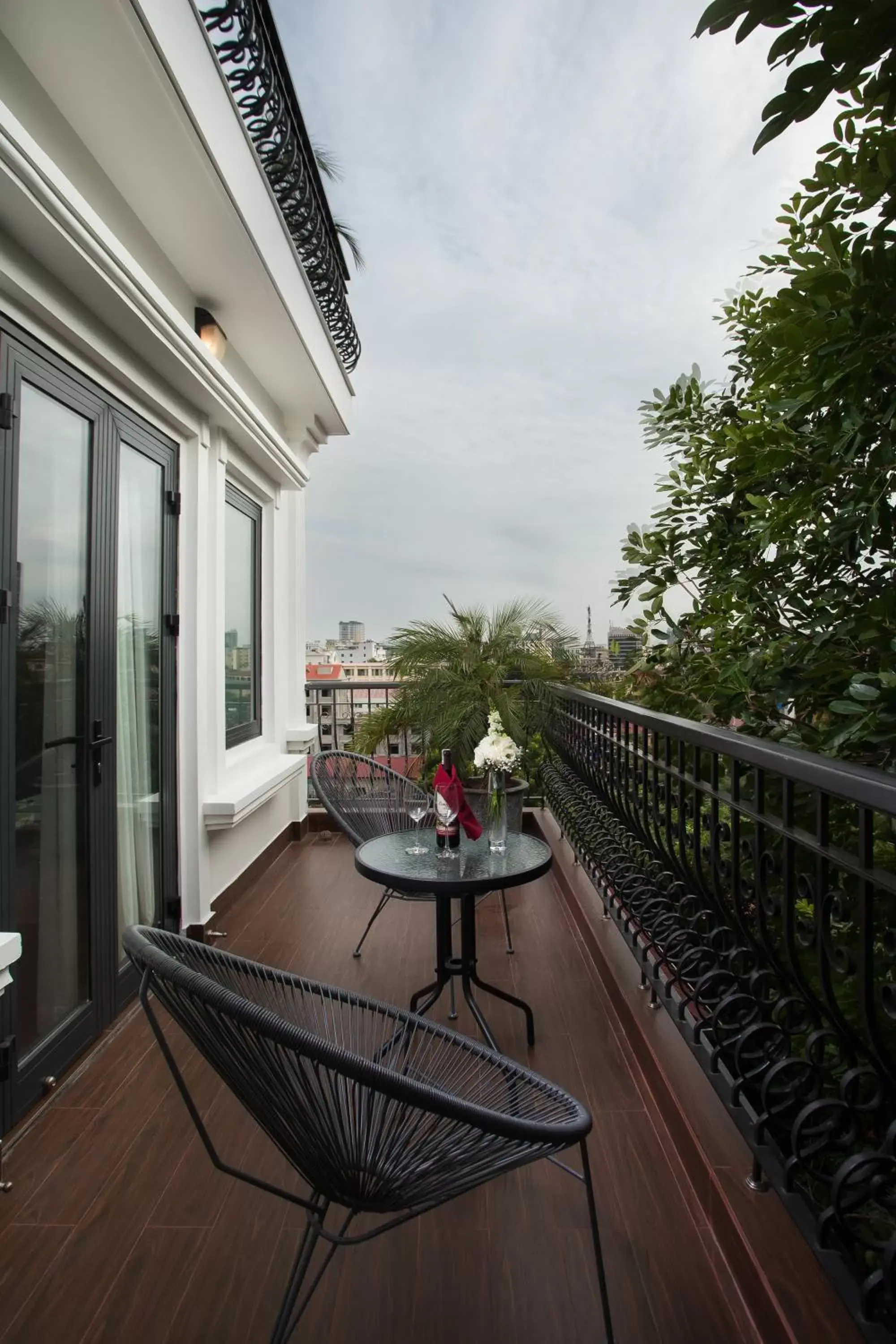 Balcony/Terrace in Hanoi L'Heritage Diamond Hotel & Spa