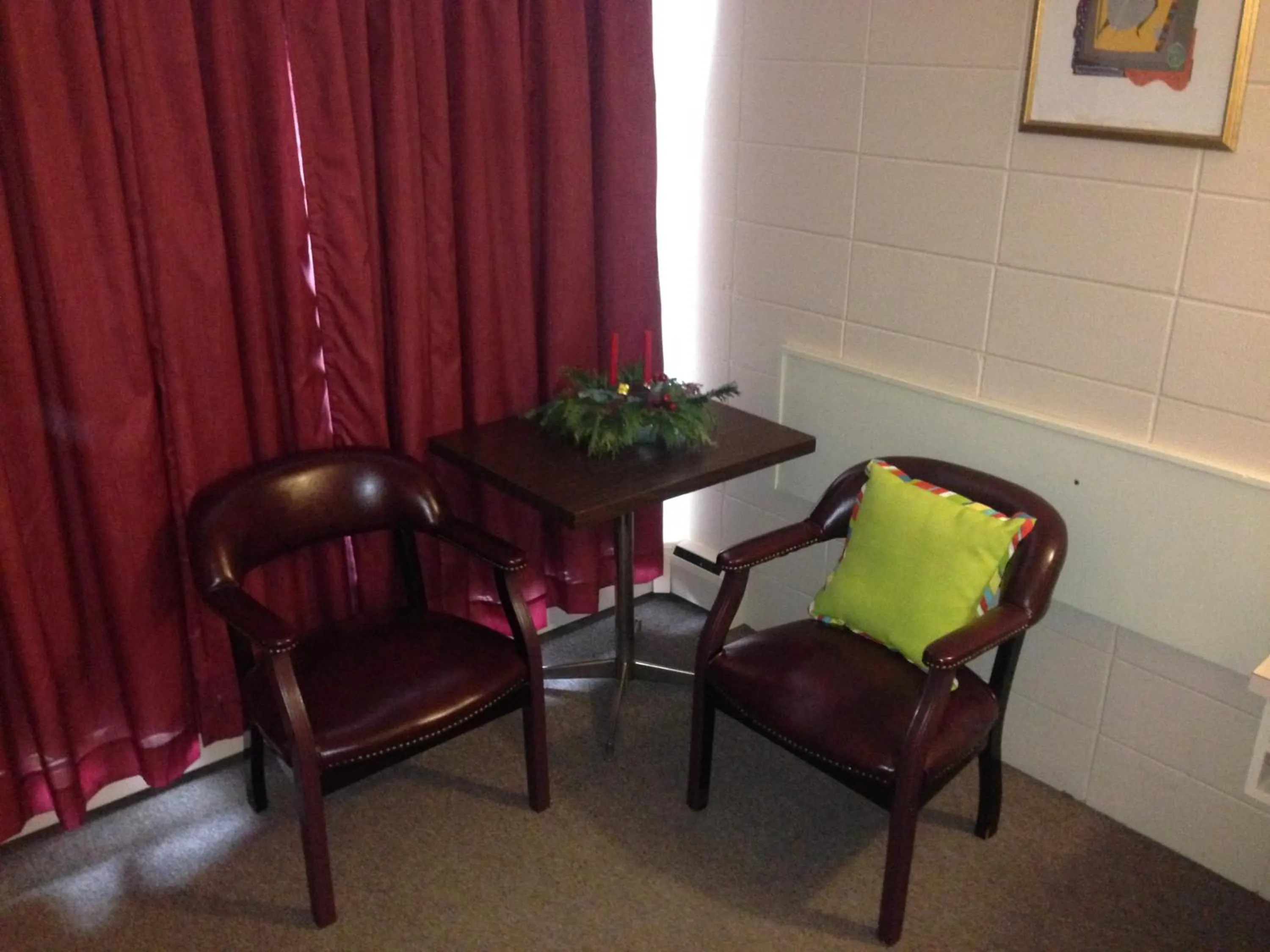 On-site shops in Siesta Motel