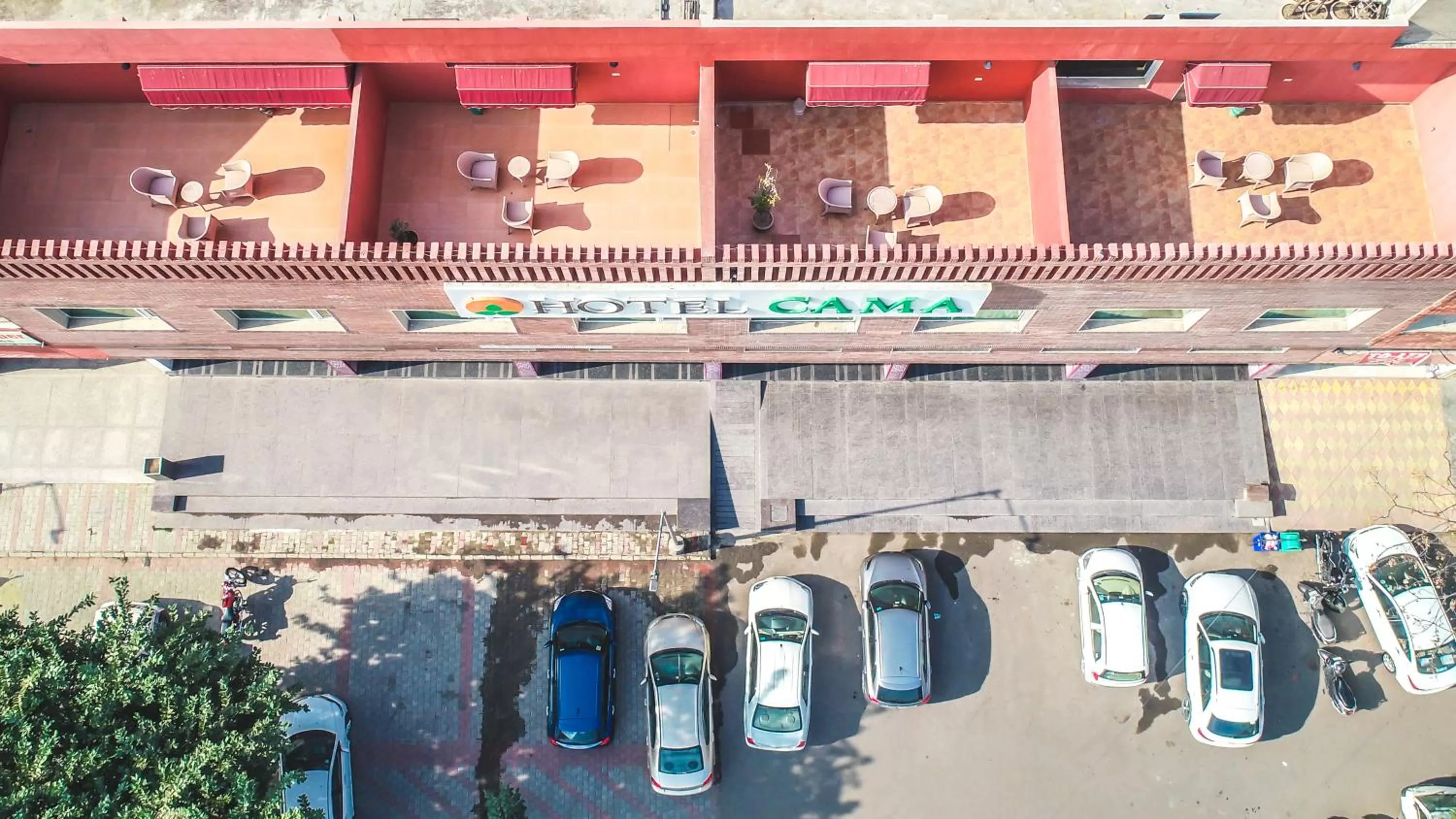 Property building in Hotel Cama