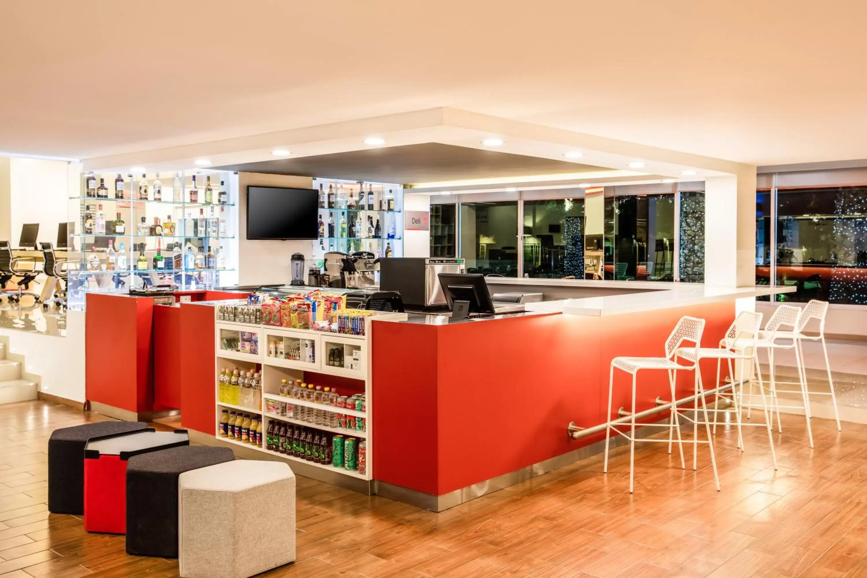 Lounge or bar, Lounge/Bar in Fiesta Inn San Luis Potosi Glorieta Juarez