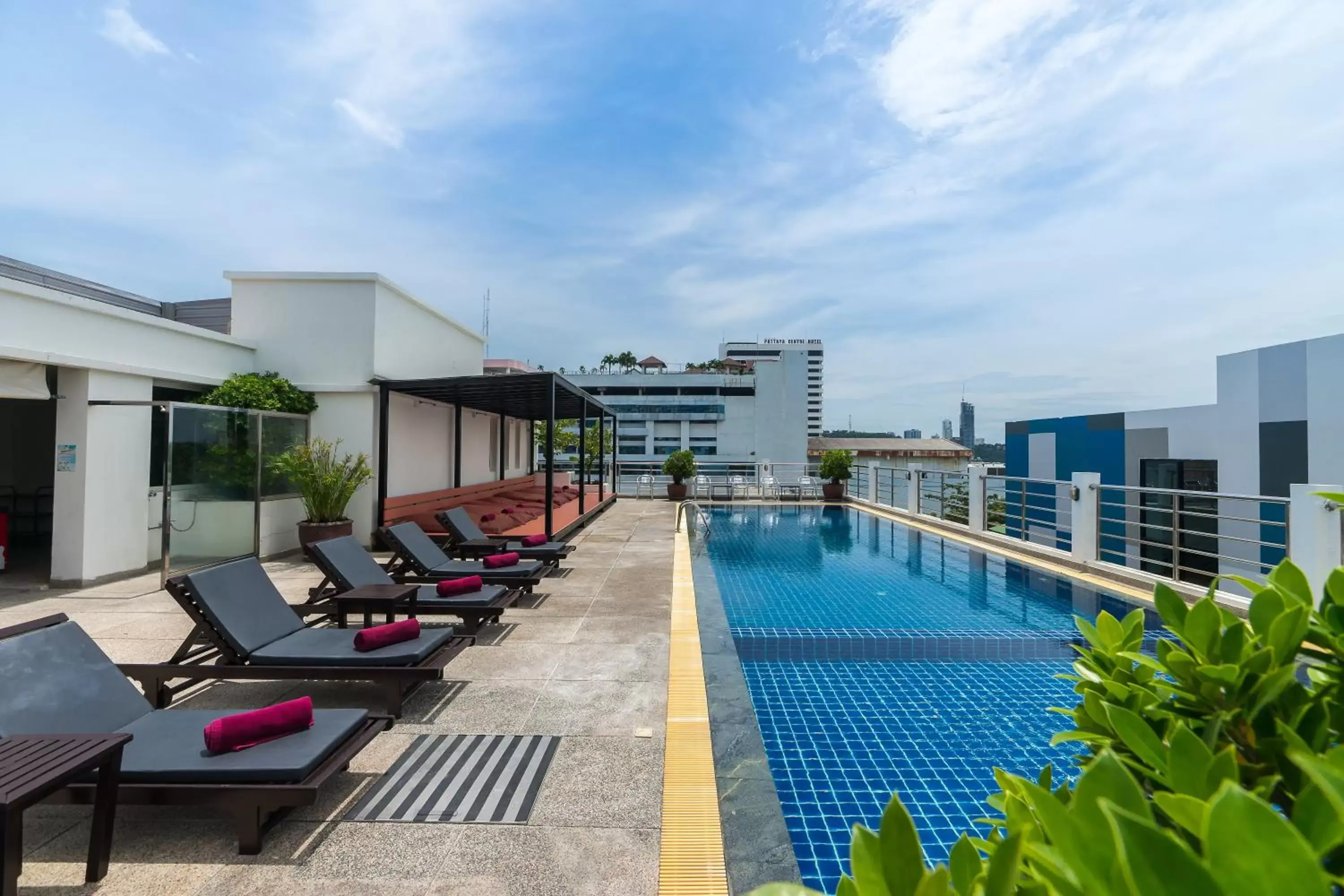 Swimming Pool in Sea Me Spring Hotel