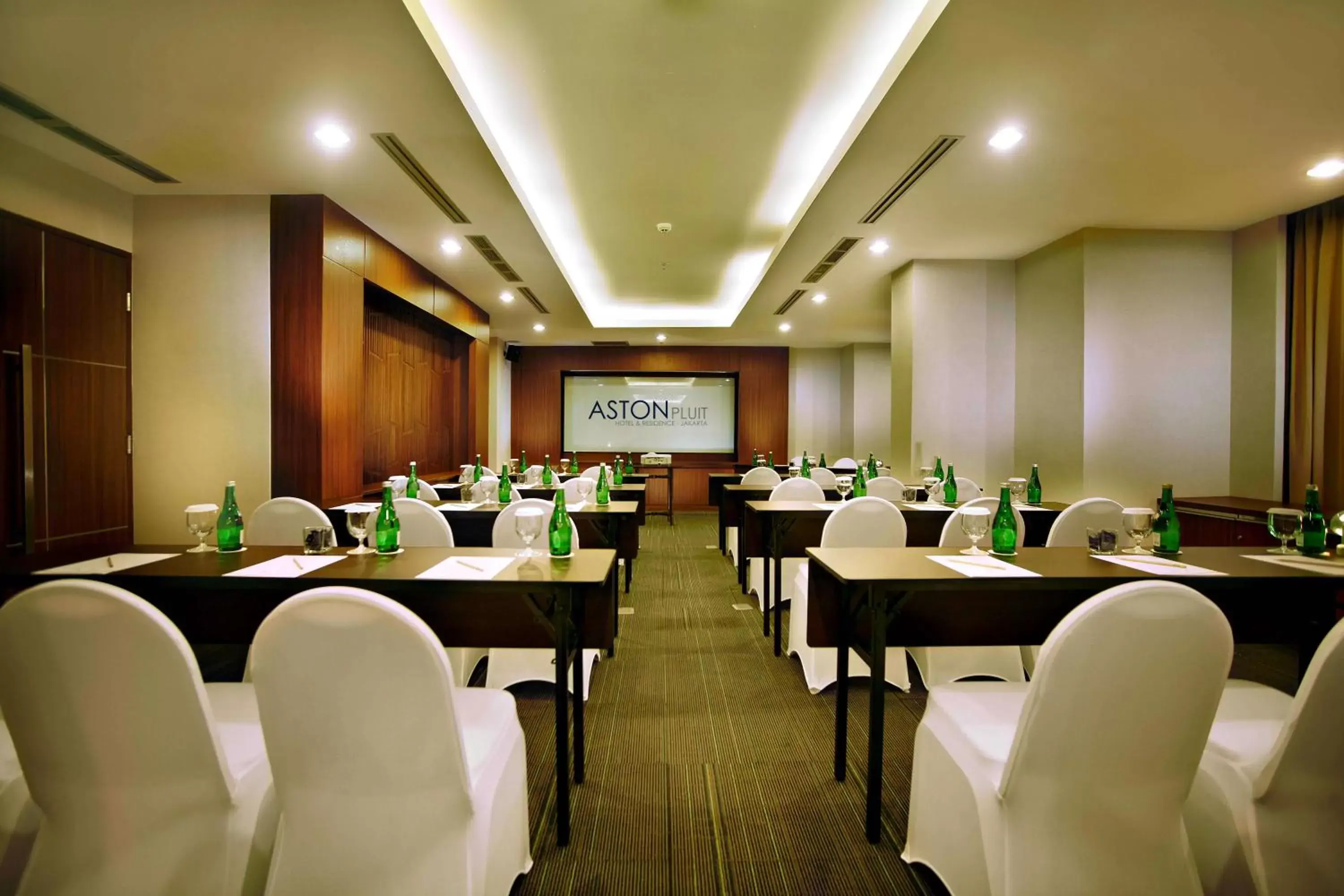 Business facilities in ASTON Pluit Hotel & Residence