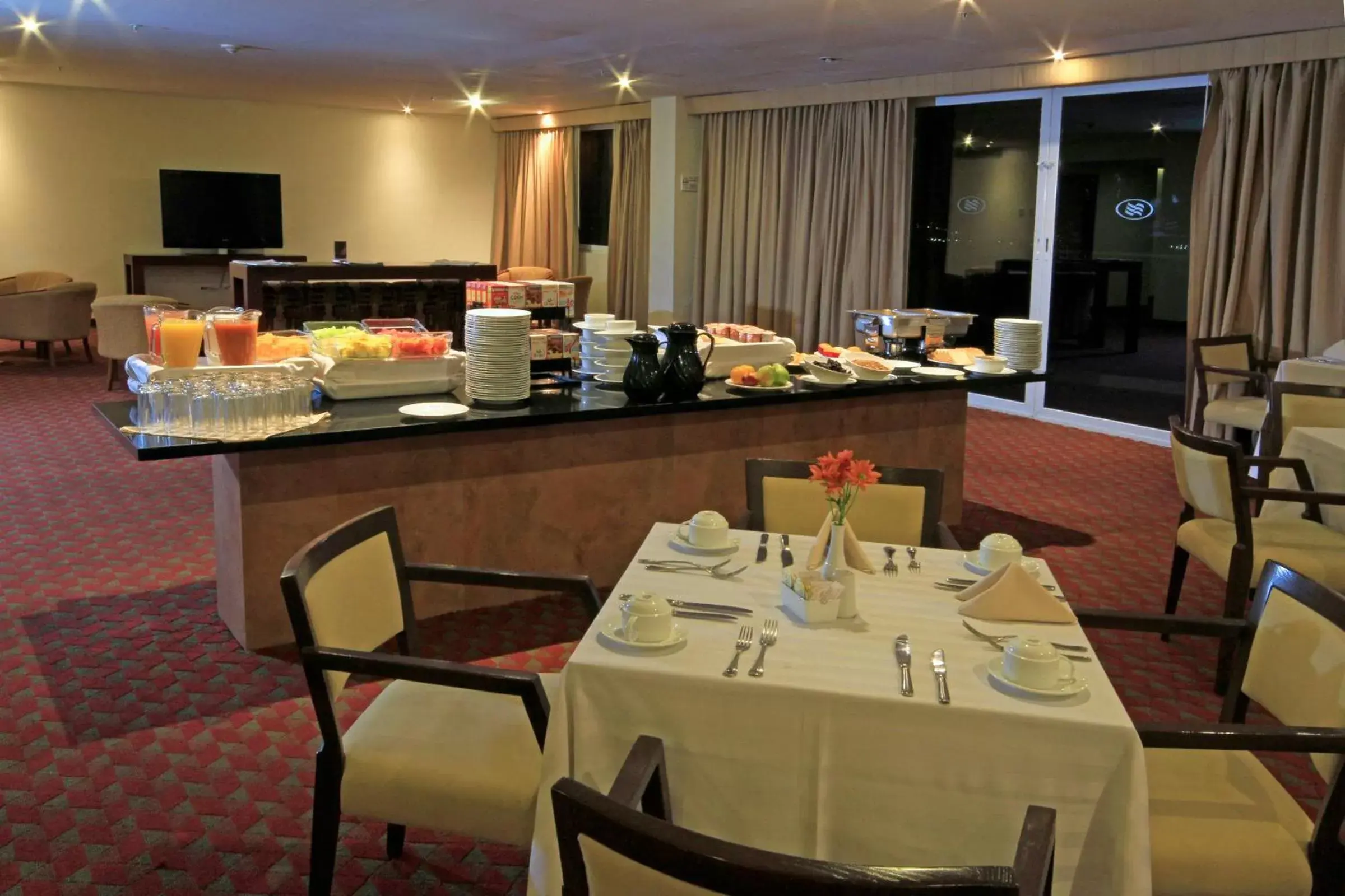 Restaurant/Places to Eat in Crowne Plaza Monterrey Aeropuerto, an IHG Hotel