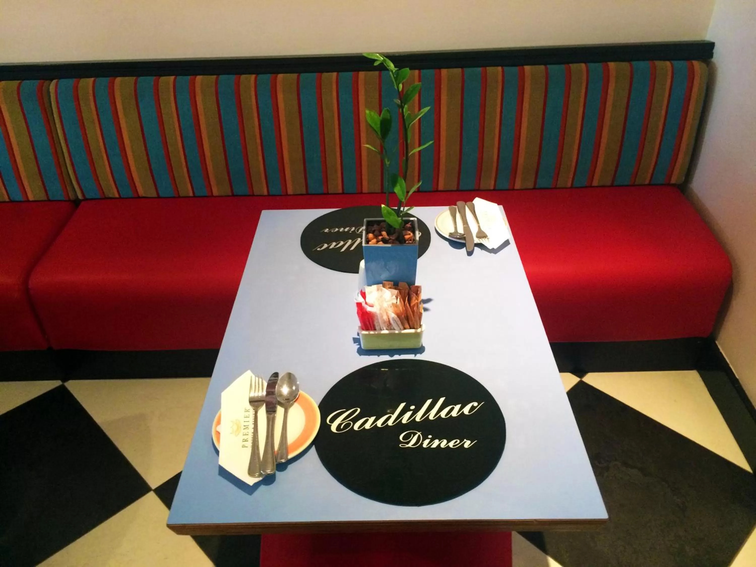 Coffee/tea facilities in Premier Splendid Inn Bayshore