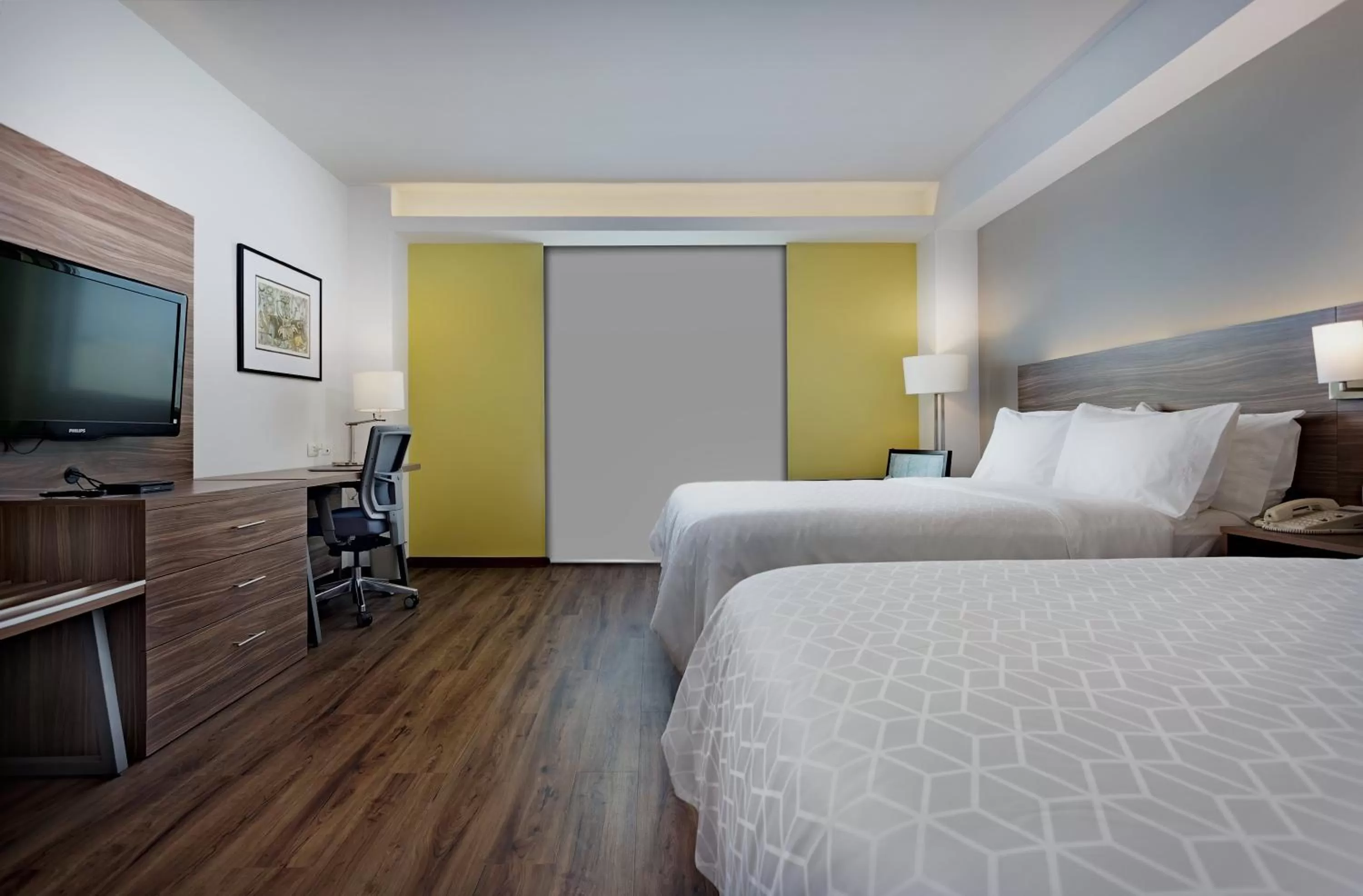 Photo of the whole room, Bed in Holiday Inn Express Villahermosa by IHG