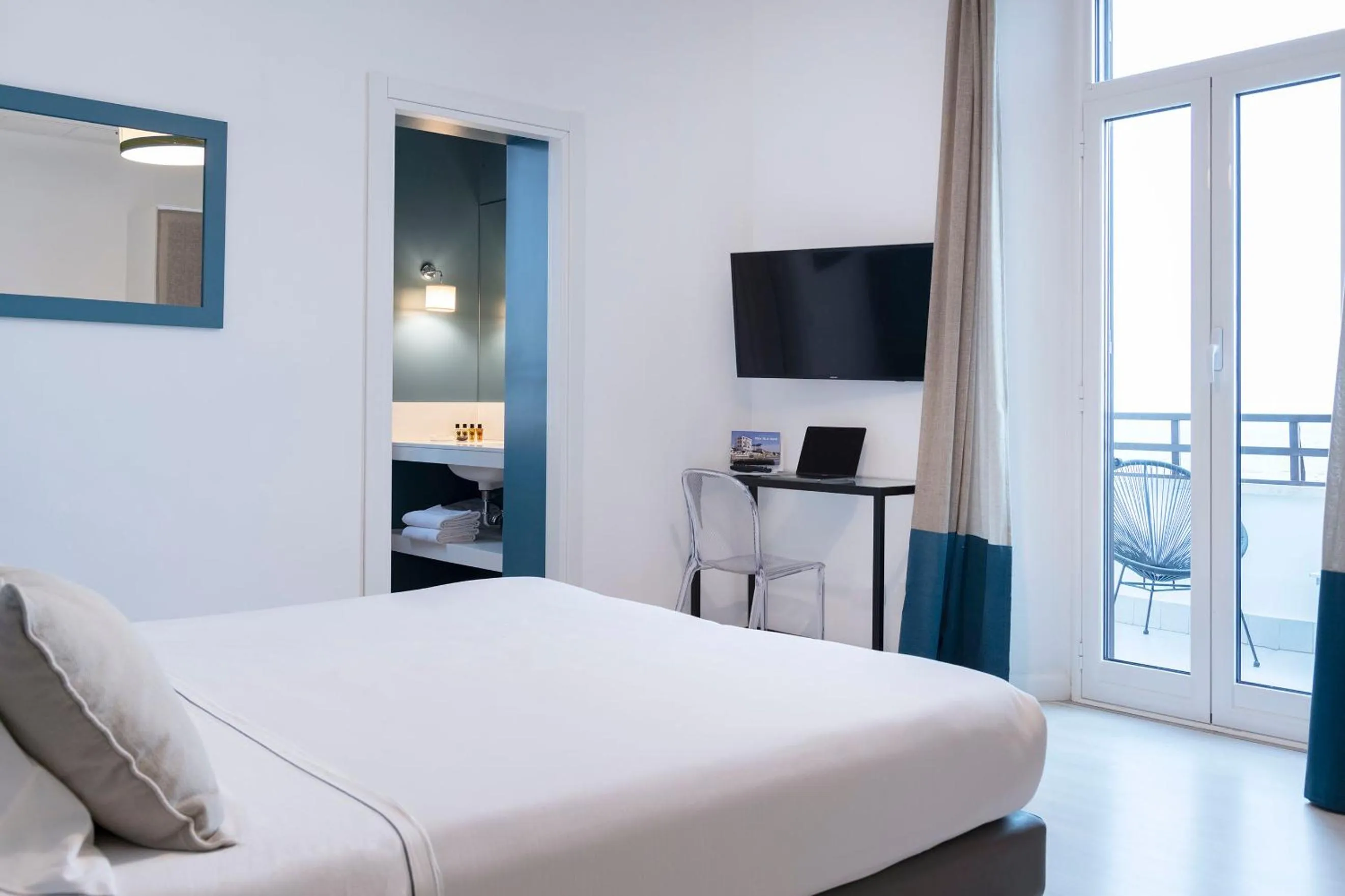 Bed in Villa delle Palme