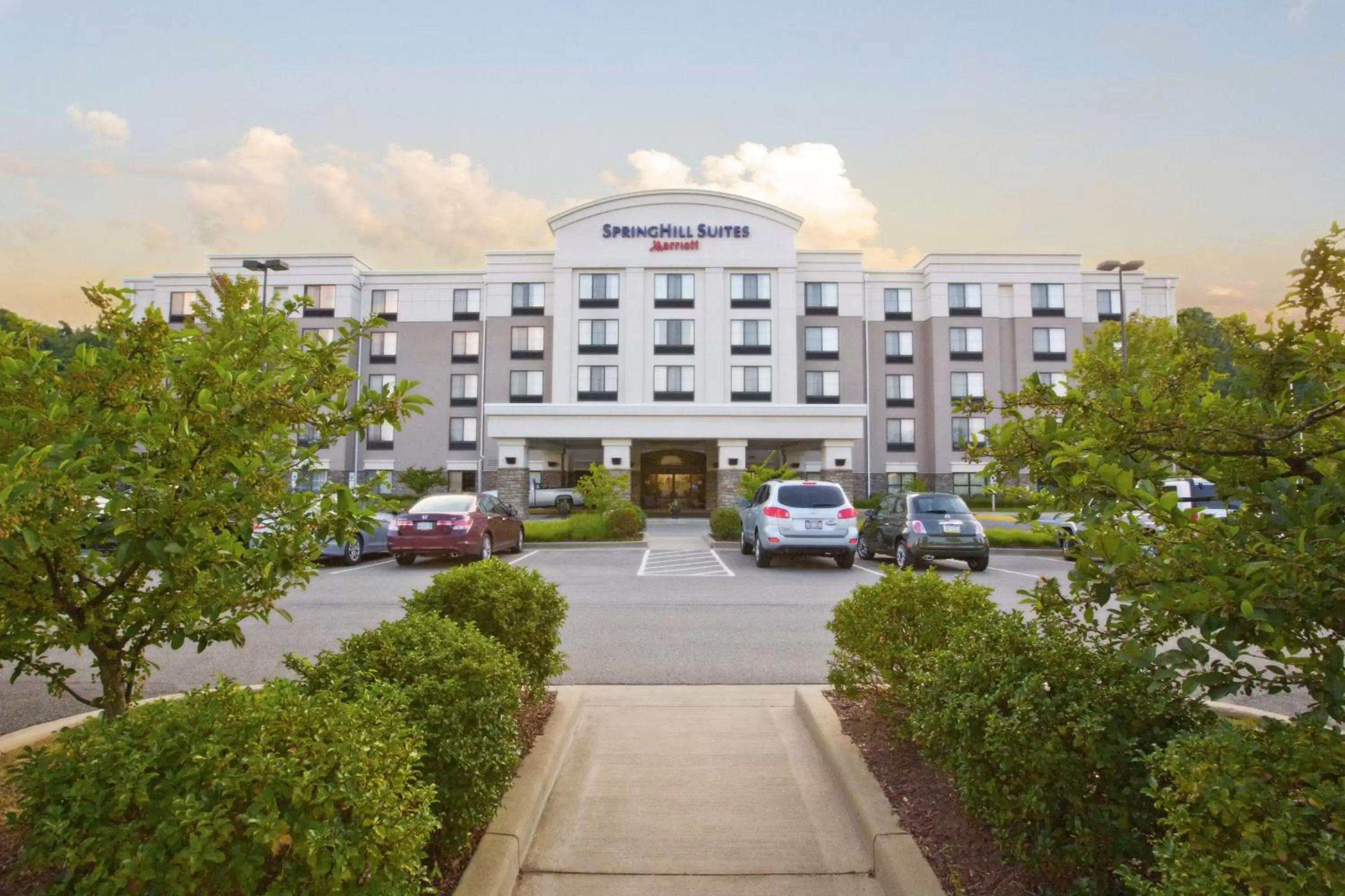 Property Building in SpringHill Suites Pittsburgh Mills