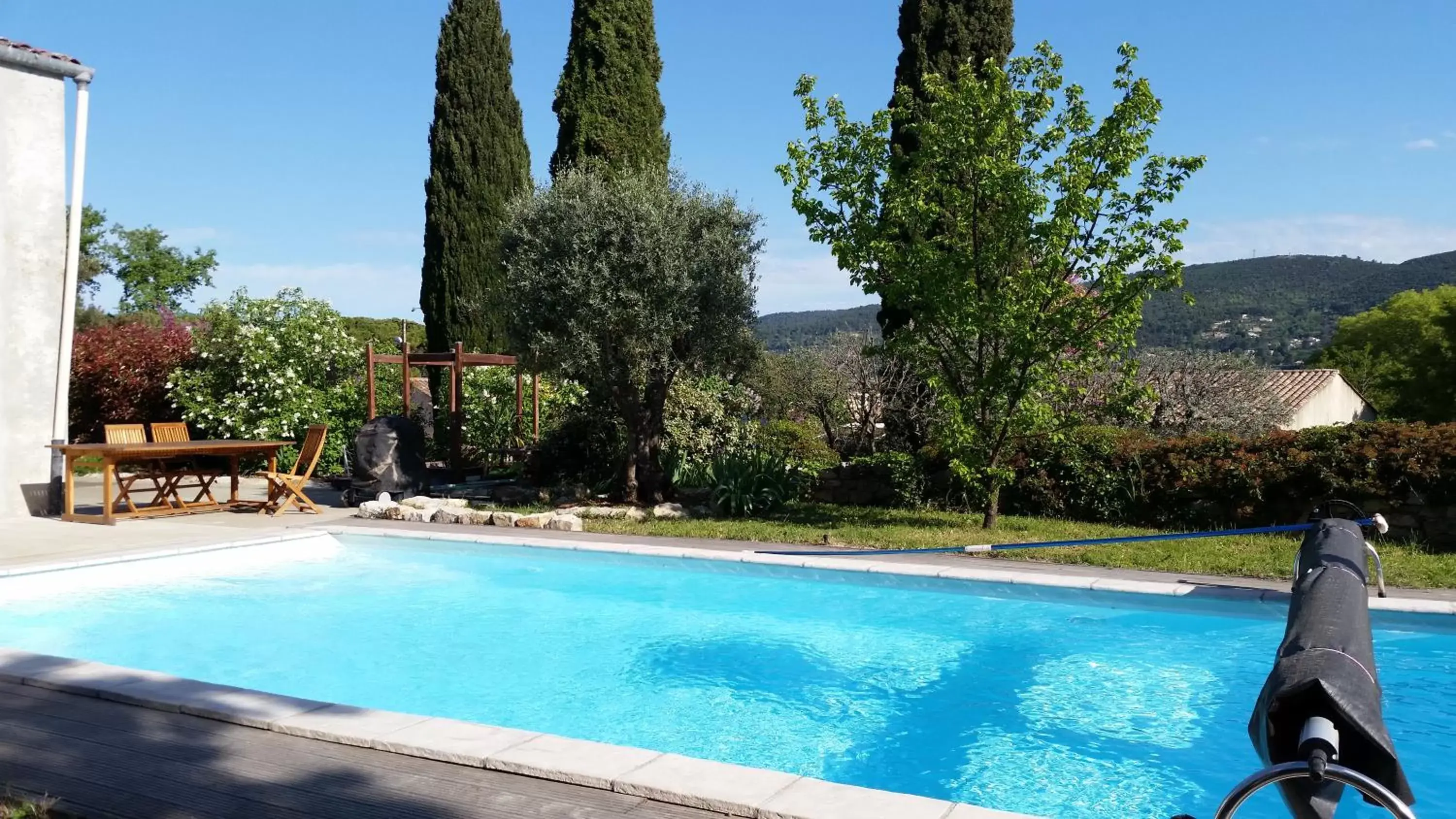 Swimming Pool in chez cathie