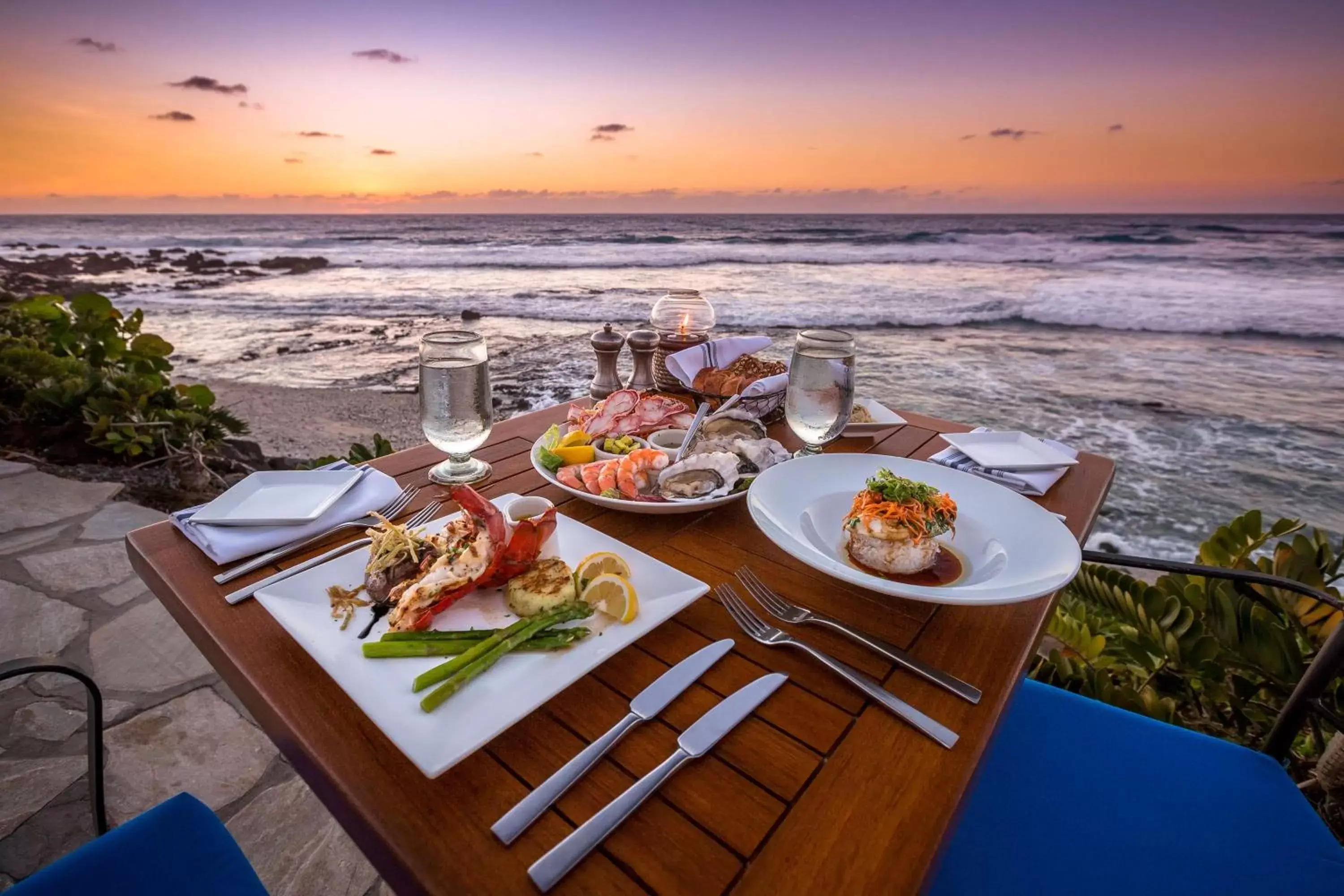 Dining area in Hilton Waikoloa Village