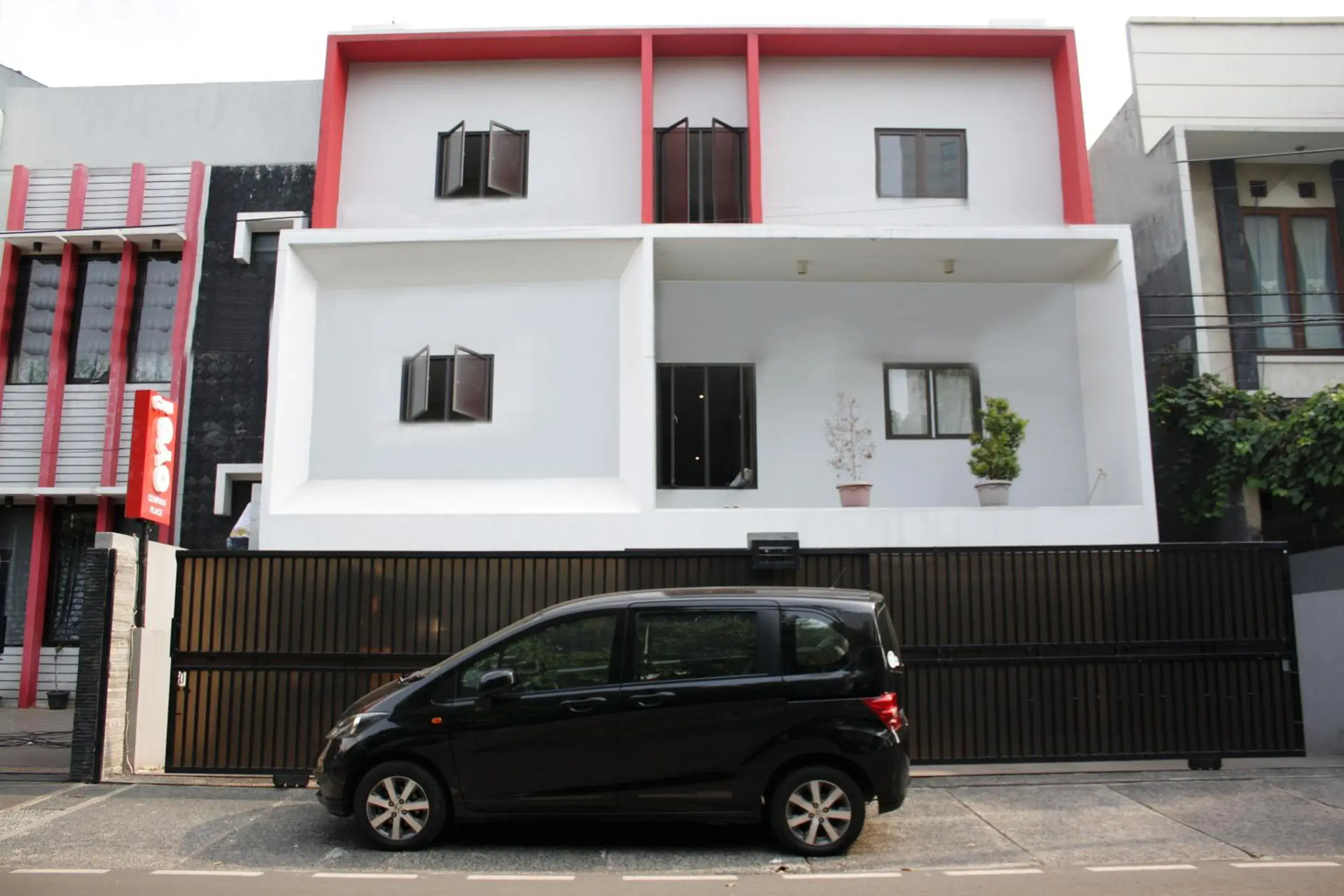 Facade/entrance, Property Building in OYO 148 Cempaka Place Homestay