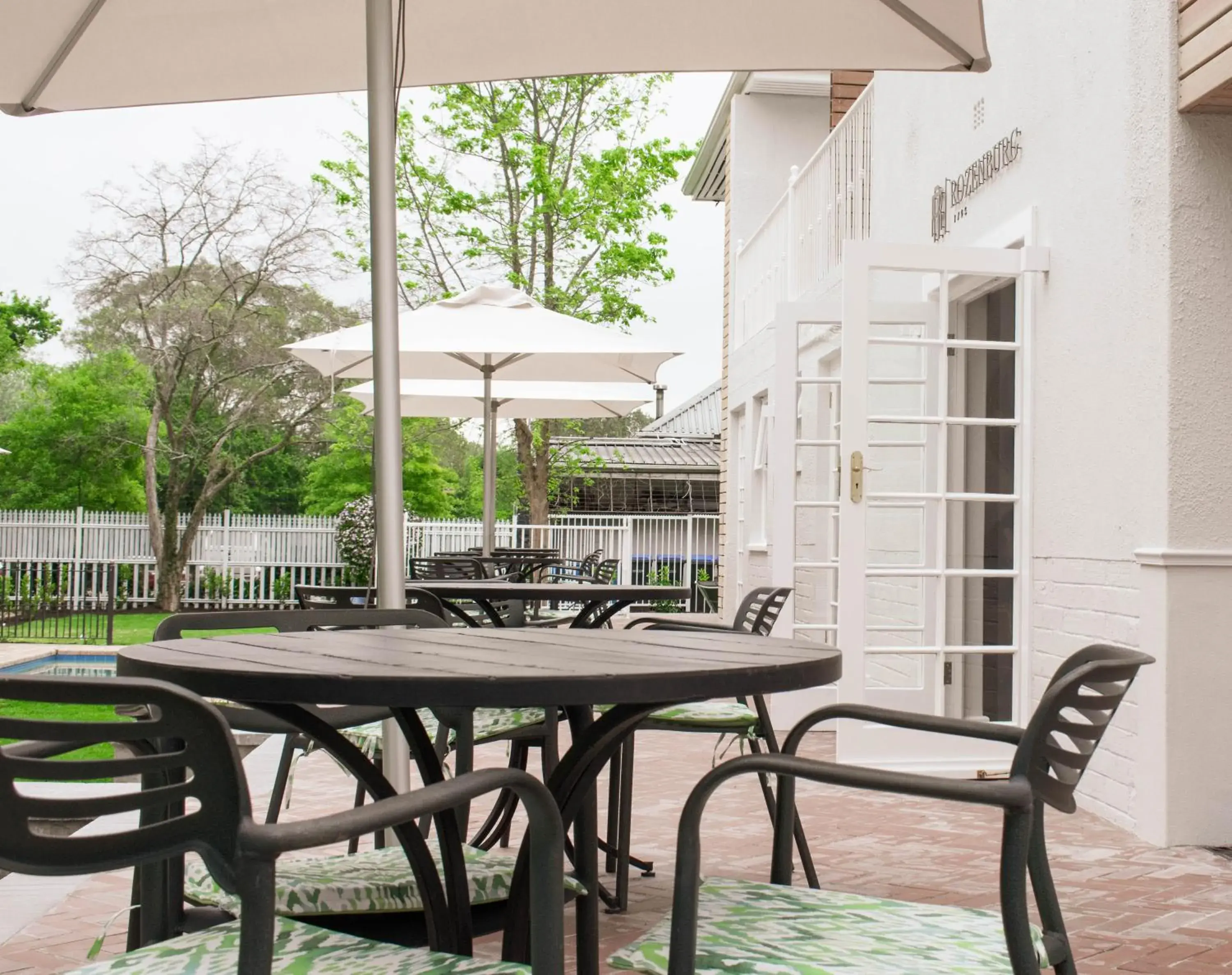 Patio in Rozenburg Guest House