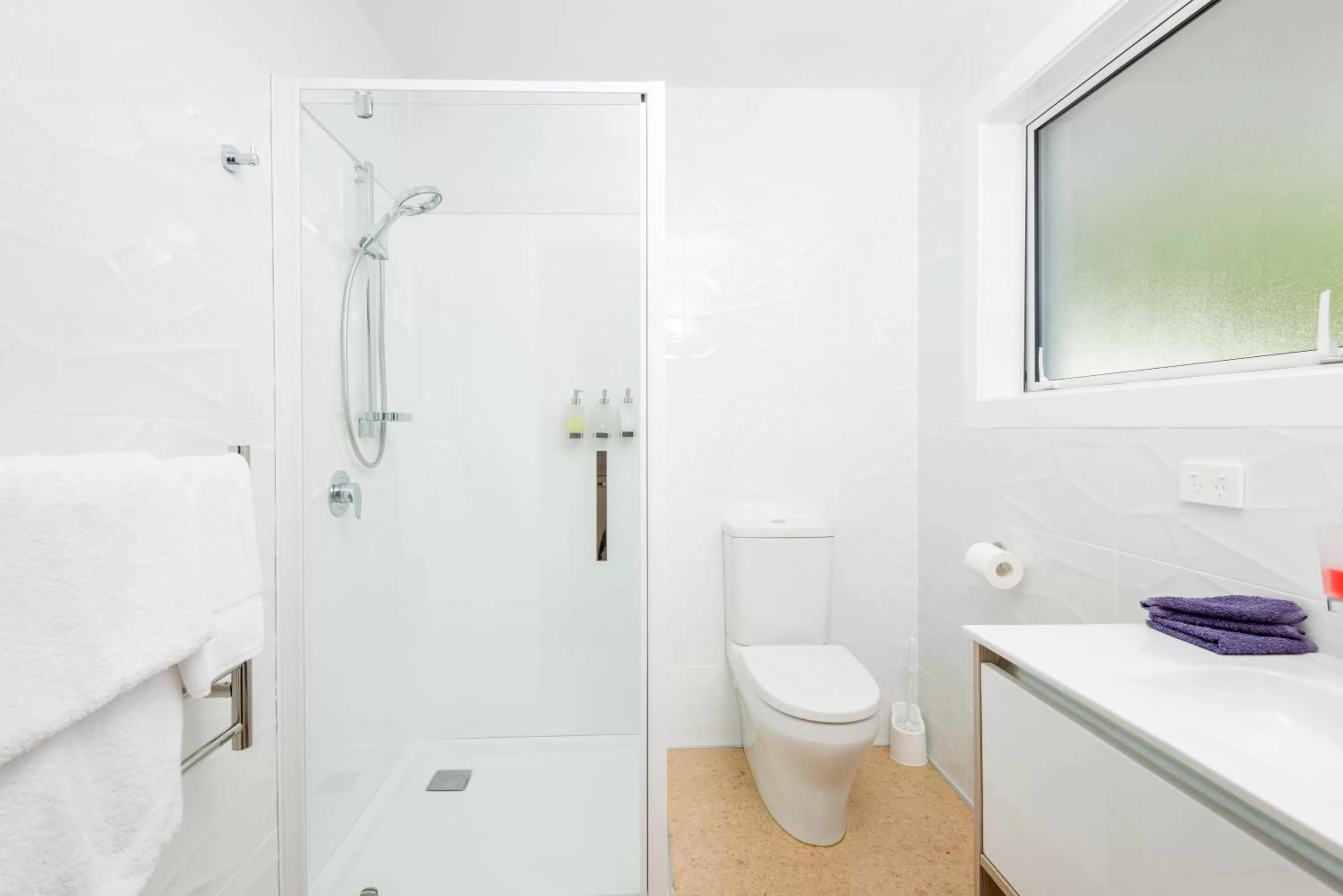 Shower in The Adelphi