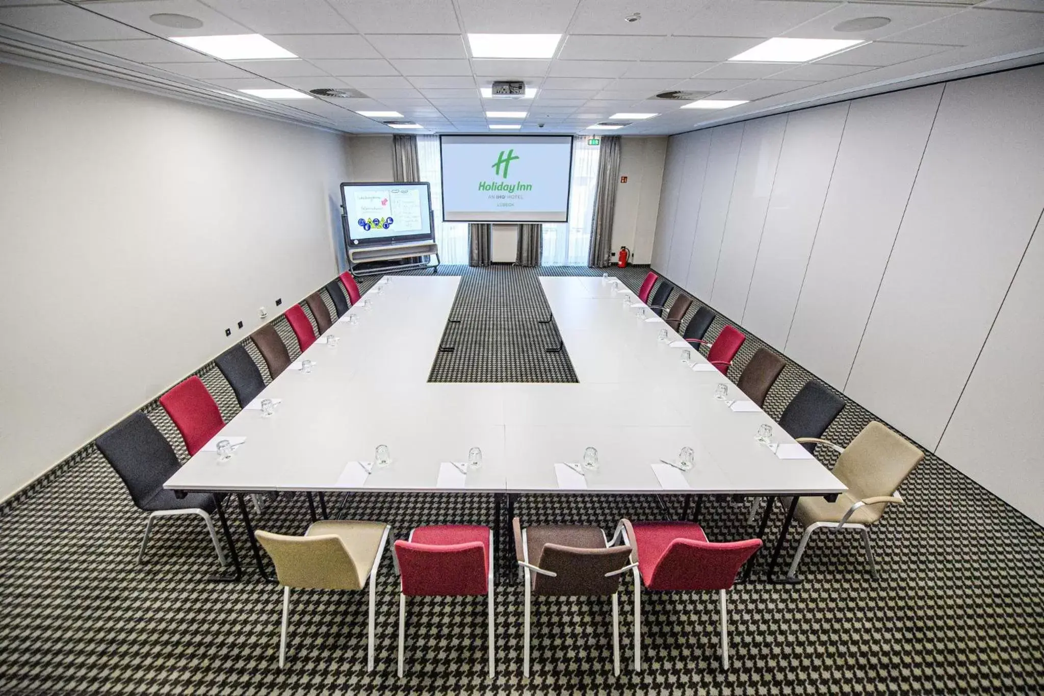 Meeting/conference room in Holiday Inn Lübeck, an IHG Hotel