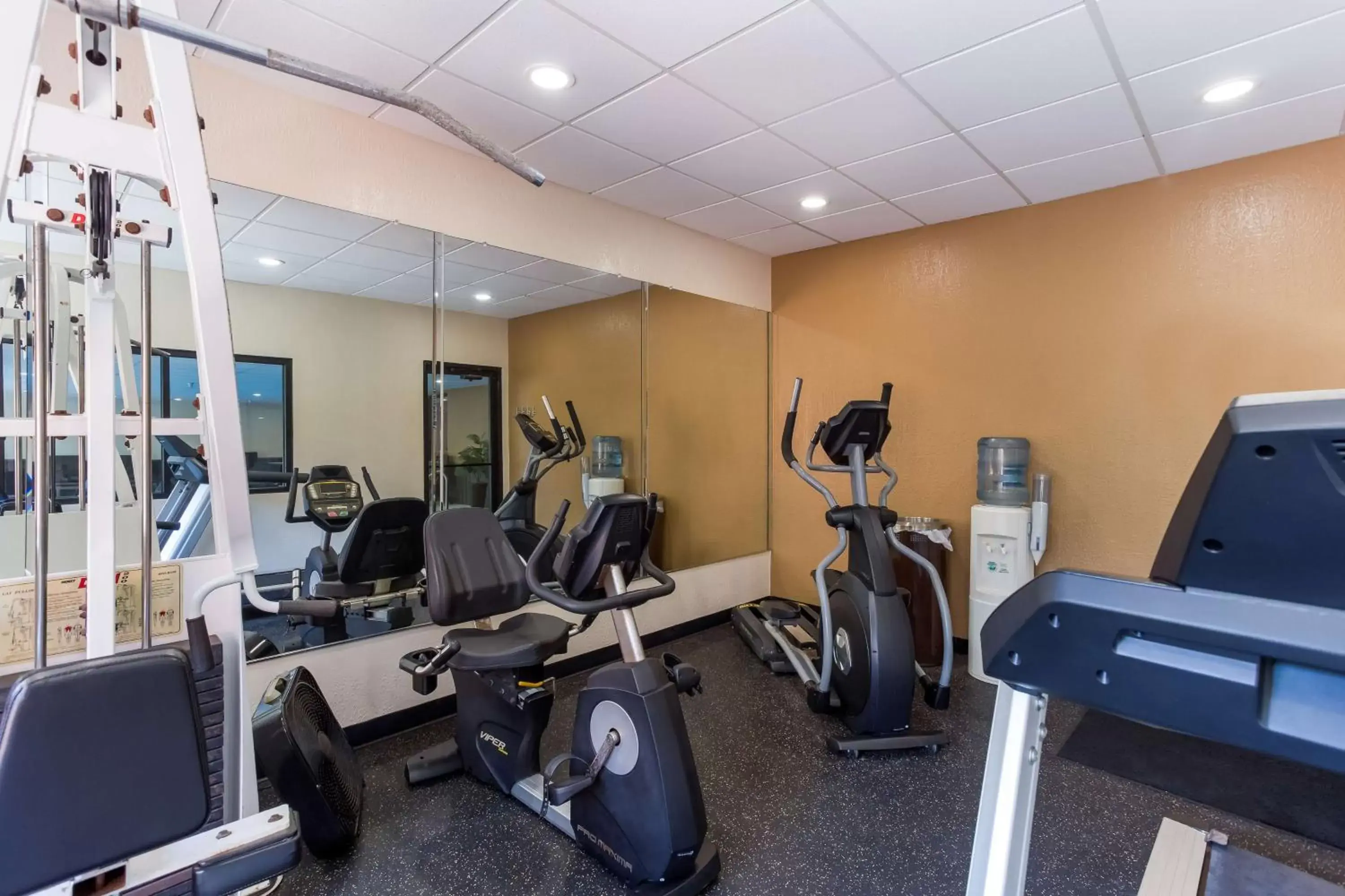 Spa and wellness centre/facilities, Fitness Center/Facilities in Best Western Logan Inn