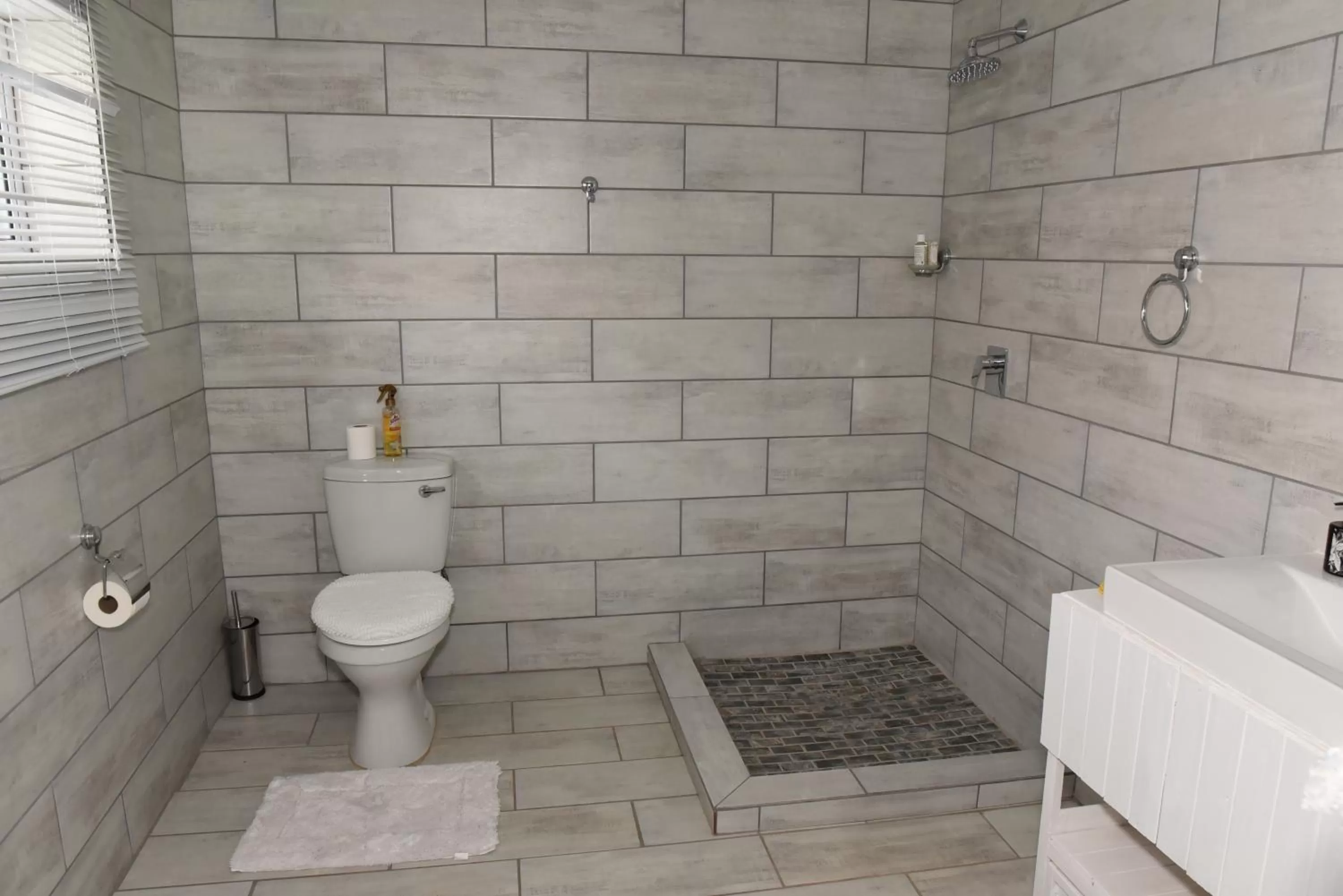 Bathroom in B&B 464 on 22nd Ave