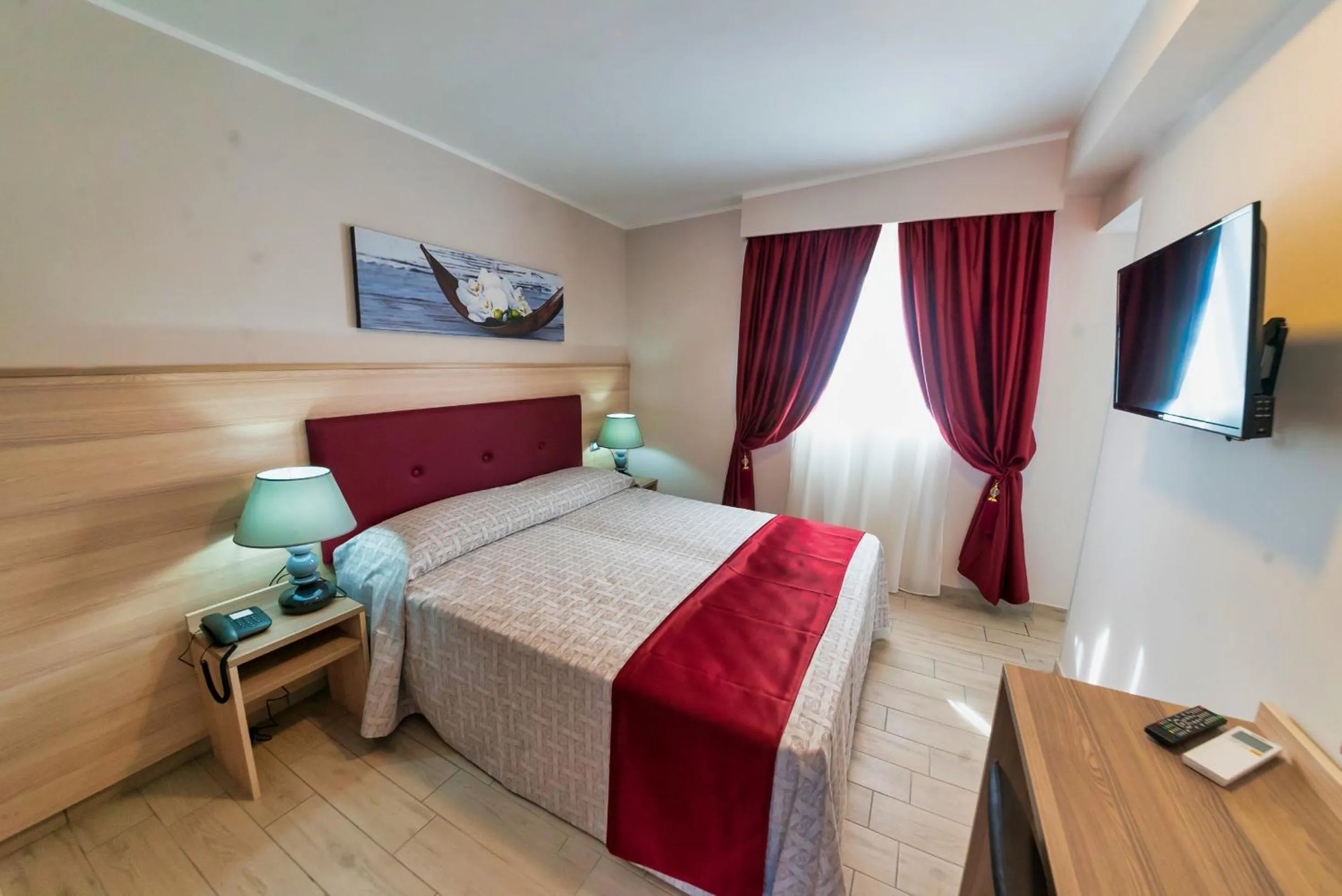 Bedroom, Bed in Hotel Balilla