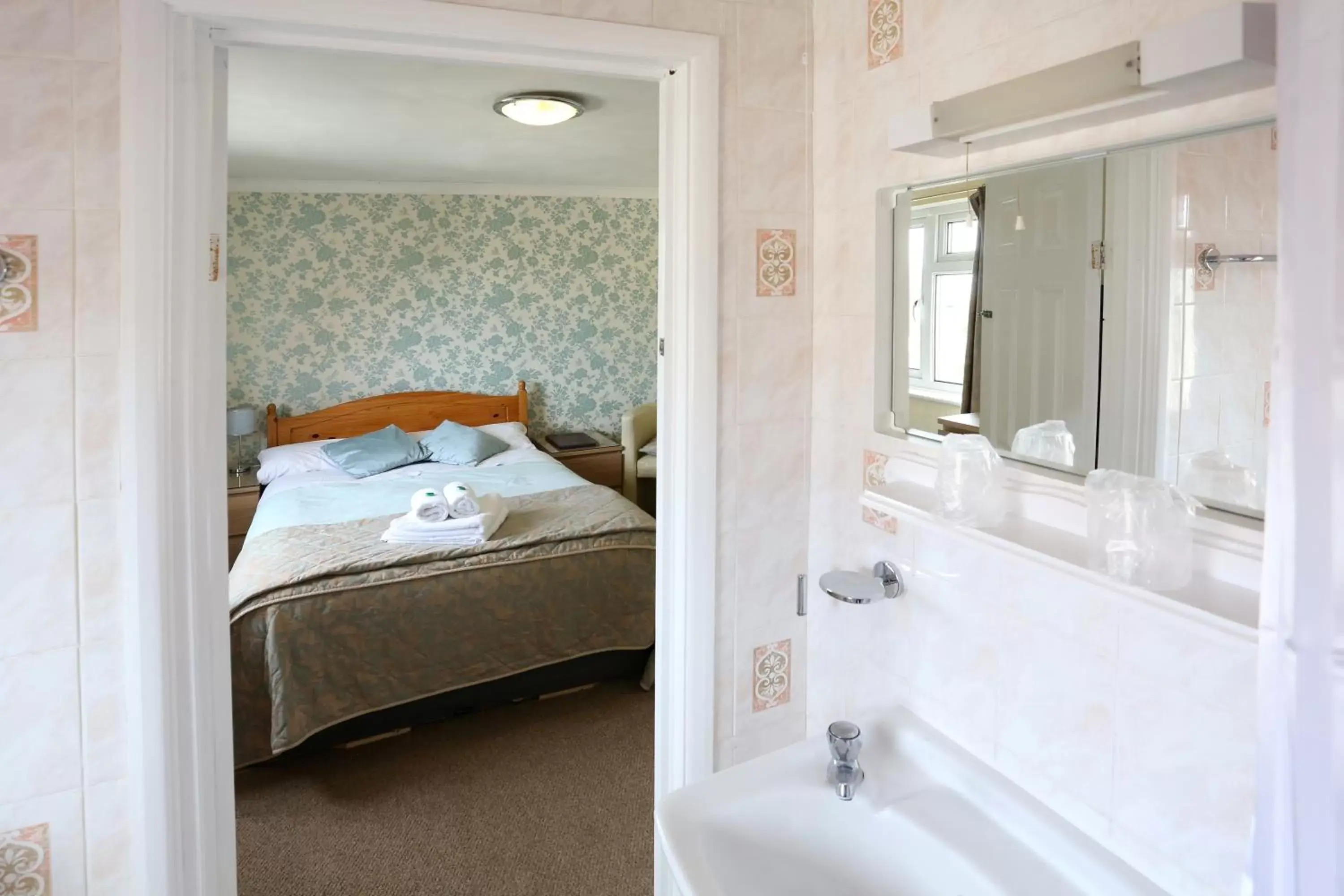 Decorative detail, Bathroom in Dorset Hotel, Isle of Wight