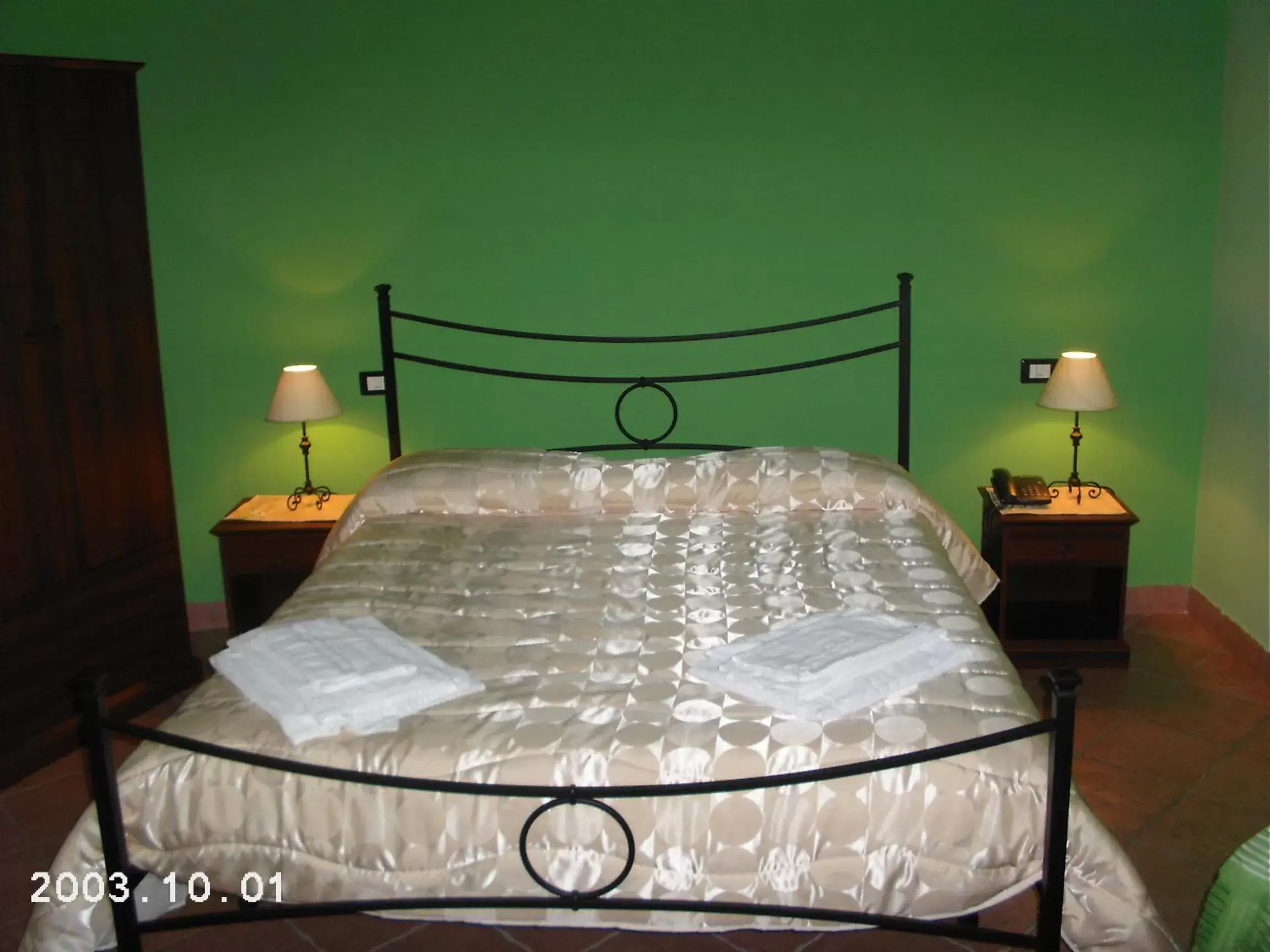 Bedroom, Bed in B&B La Porta Dell'Etna - Nicolosi