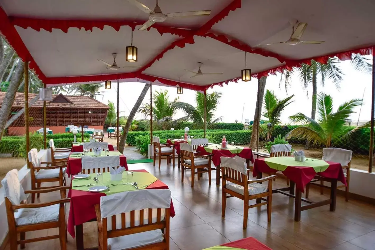 Restaurant/Places to Eat in Beach and Lake Ayurvedic Resort