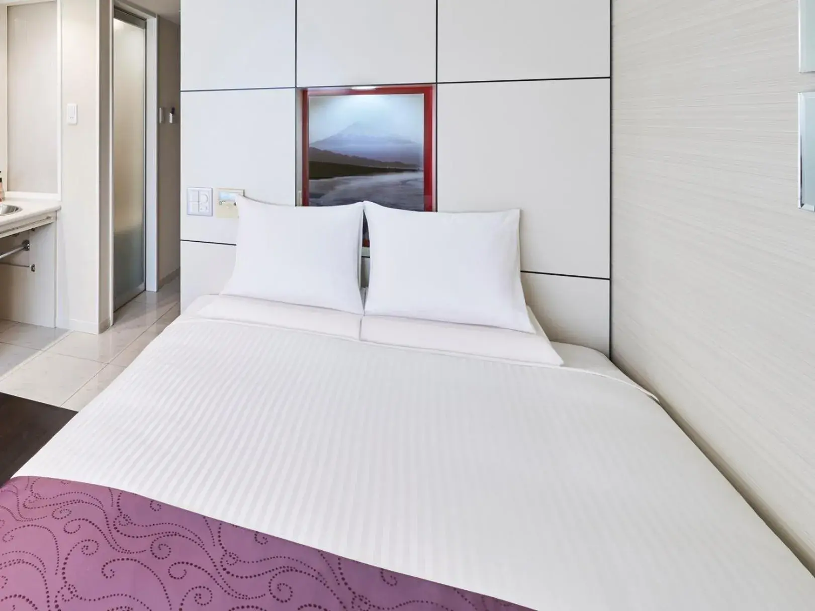 Bed in HOTEL MYSTAYS Shimizu Bed in HOTEL MYSTAYS Shimizu