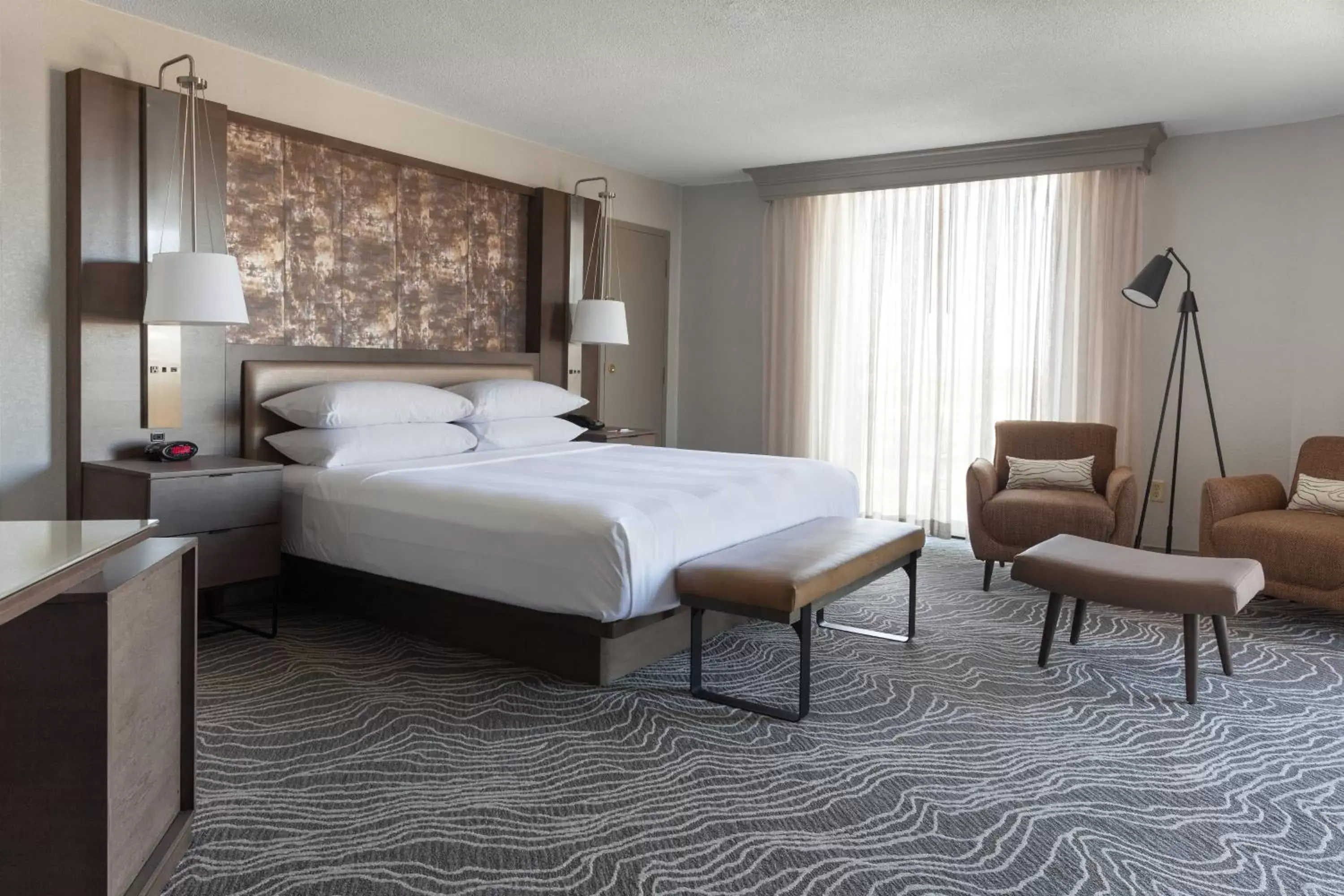 Bedroom, Bed in Marriott Orlando Airport Lakeside